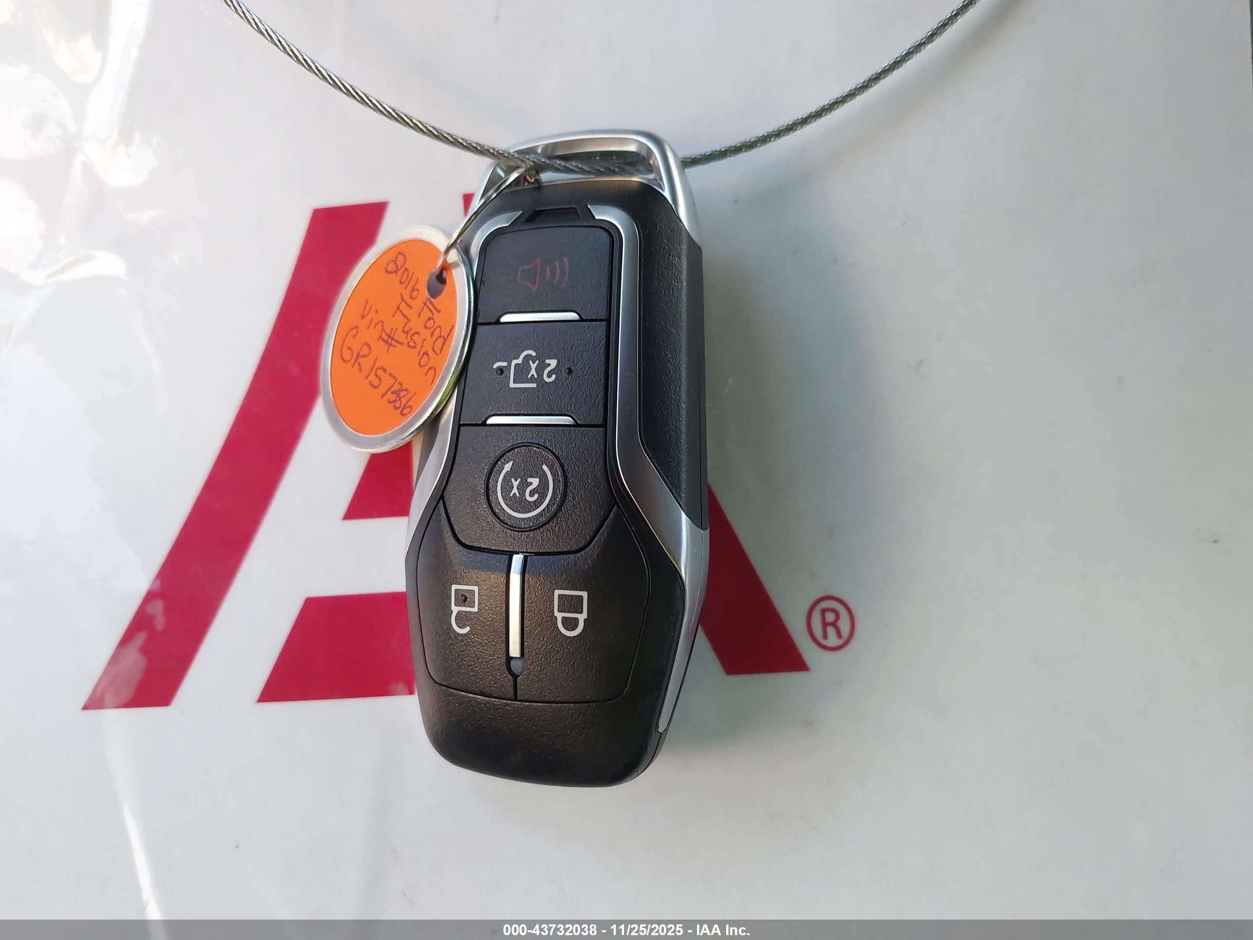 FORD FUSION image 11
