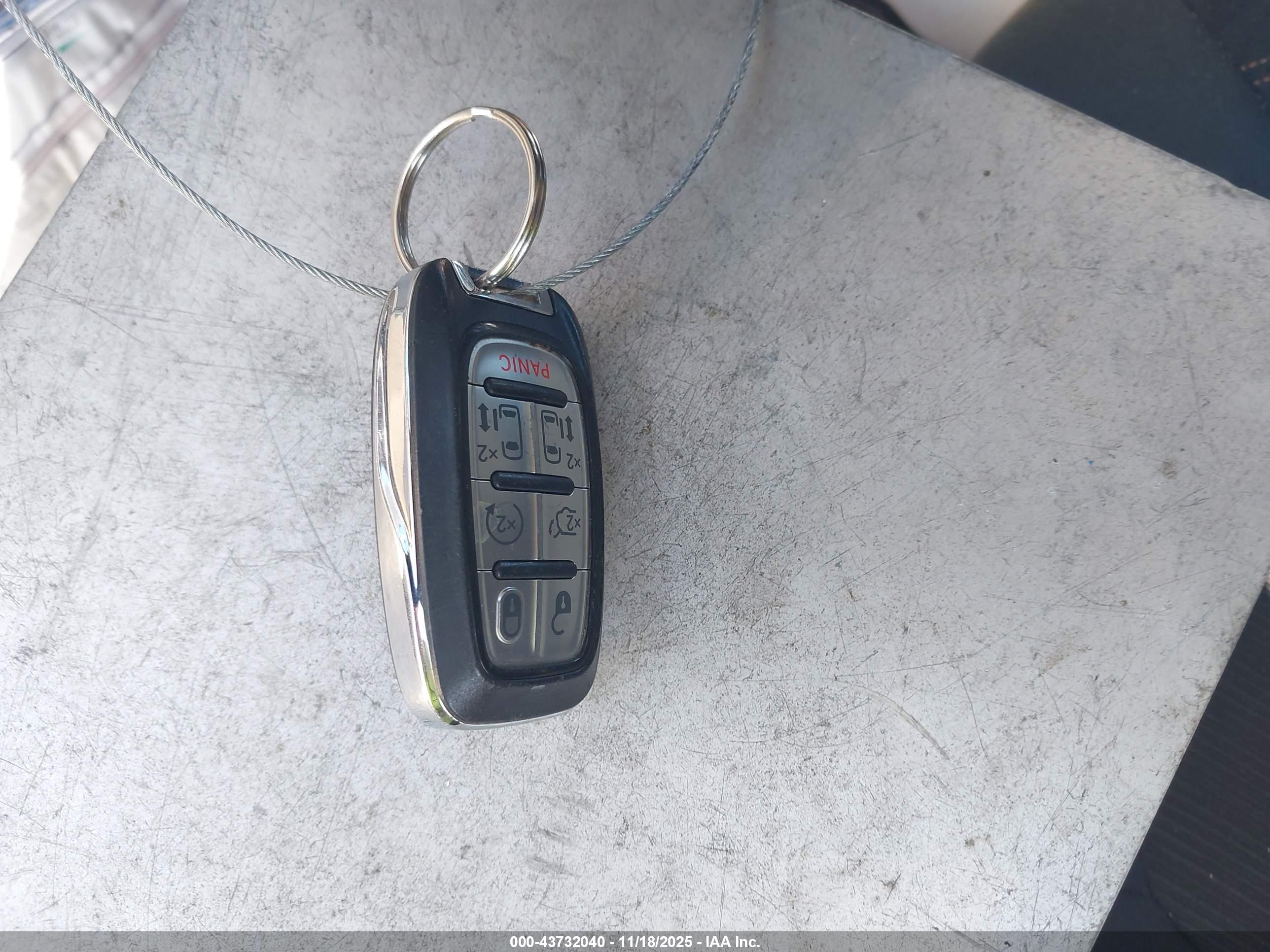 CHRYSLER PACIFICA image 11