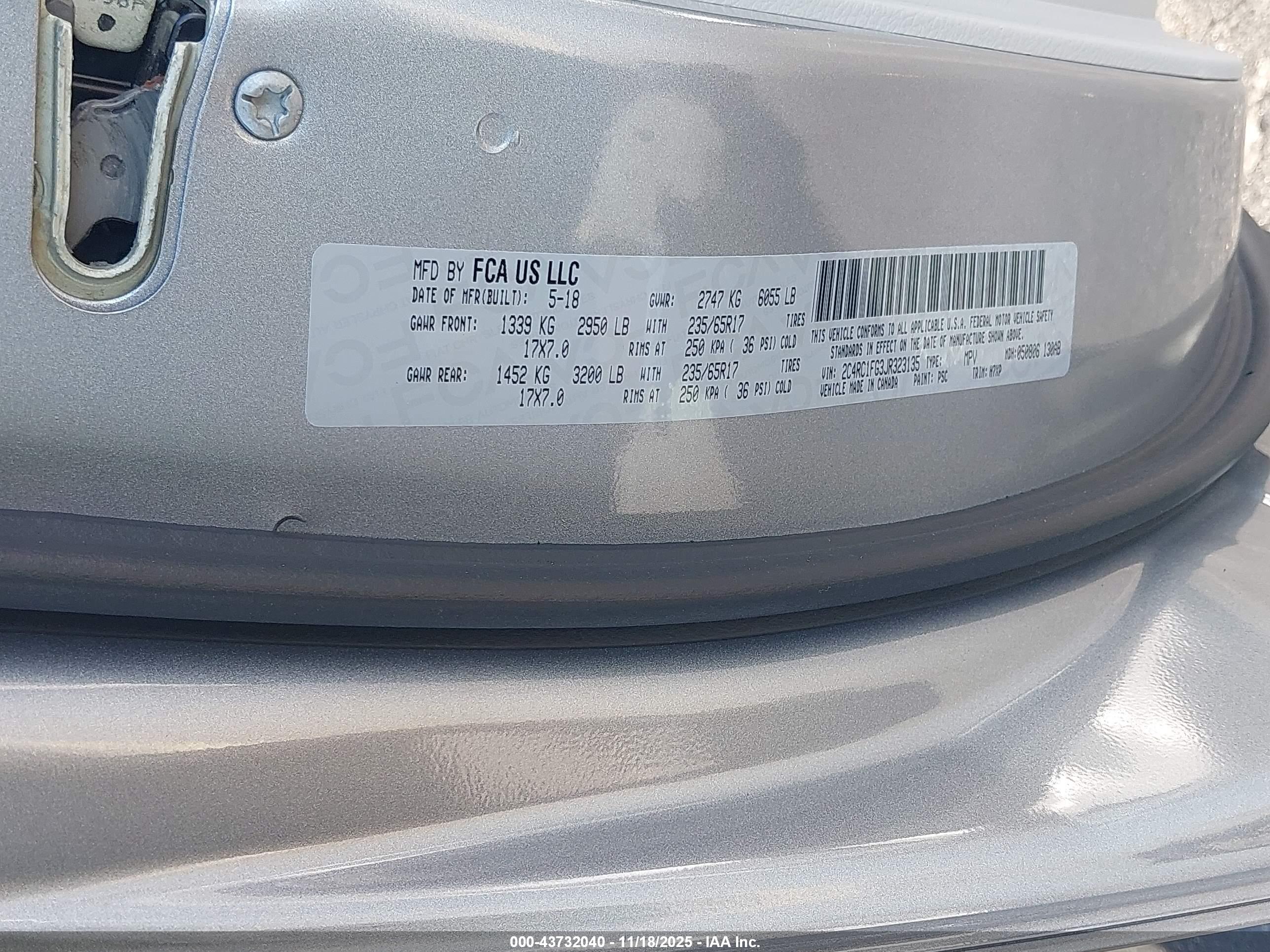 CHRYSLER PACIFICA image 9