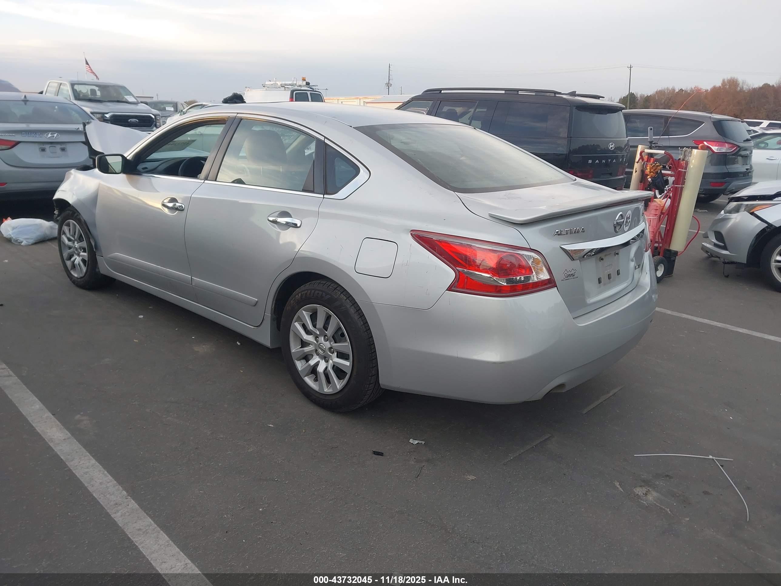 NISSAN ALTIMA image 3