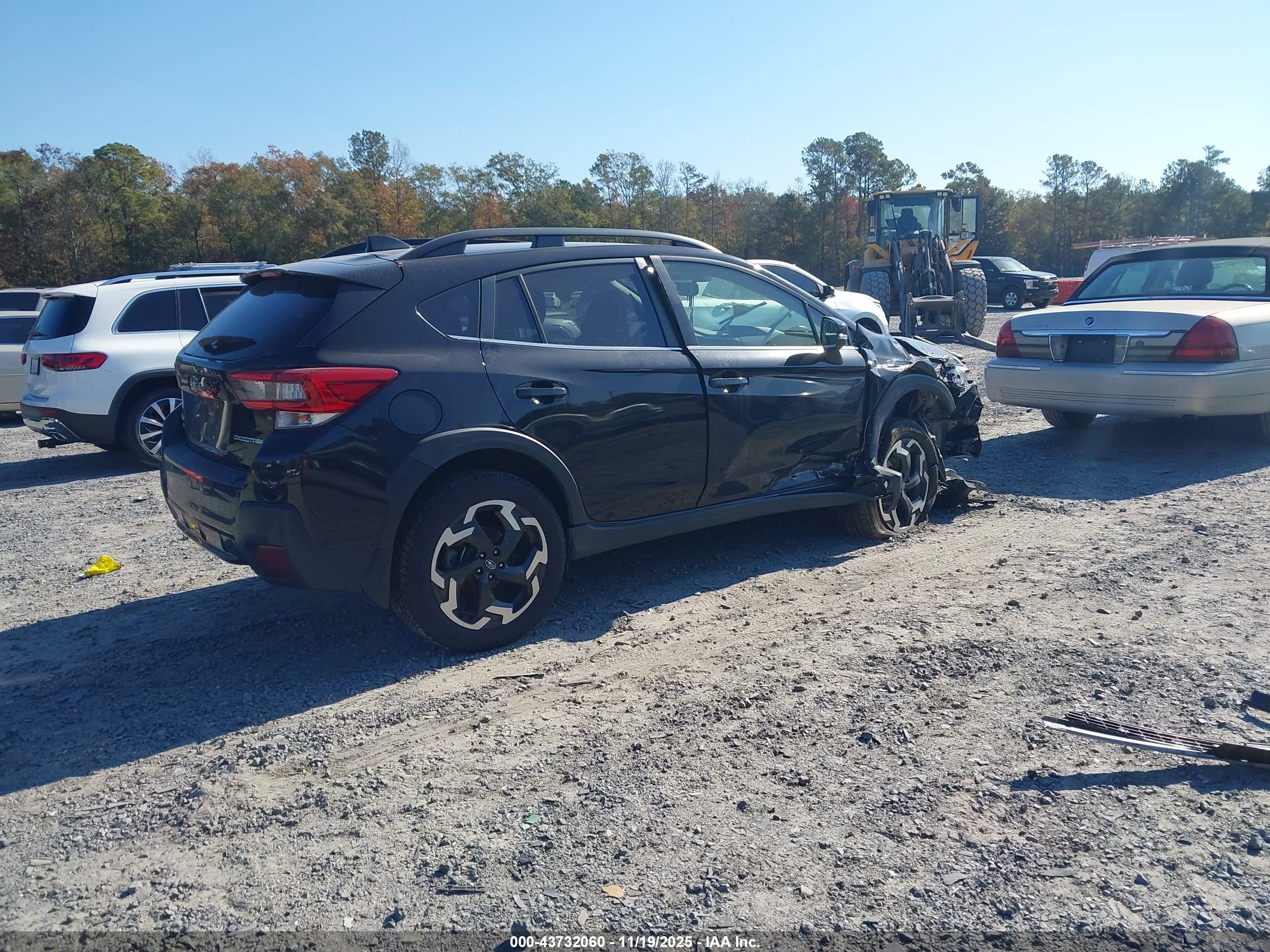 SUBARU CROSSTREK image 4