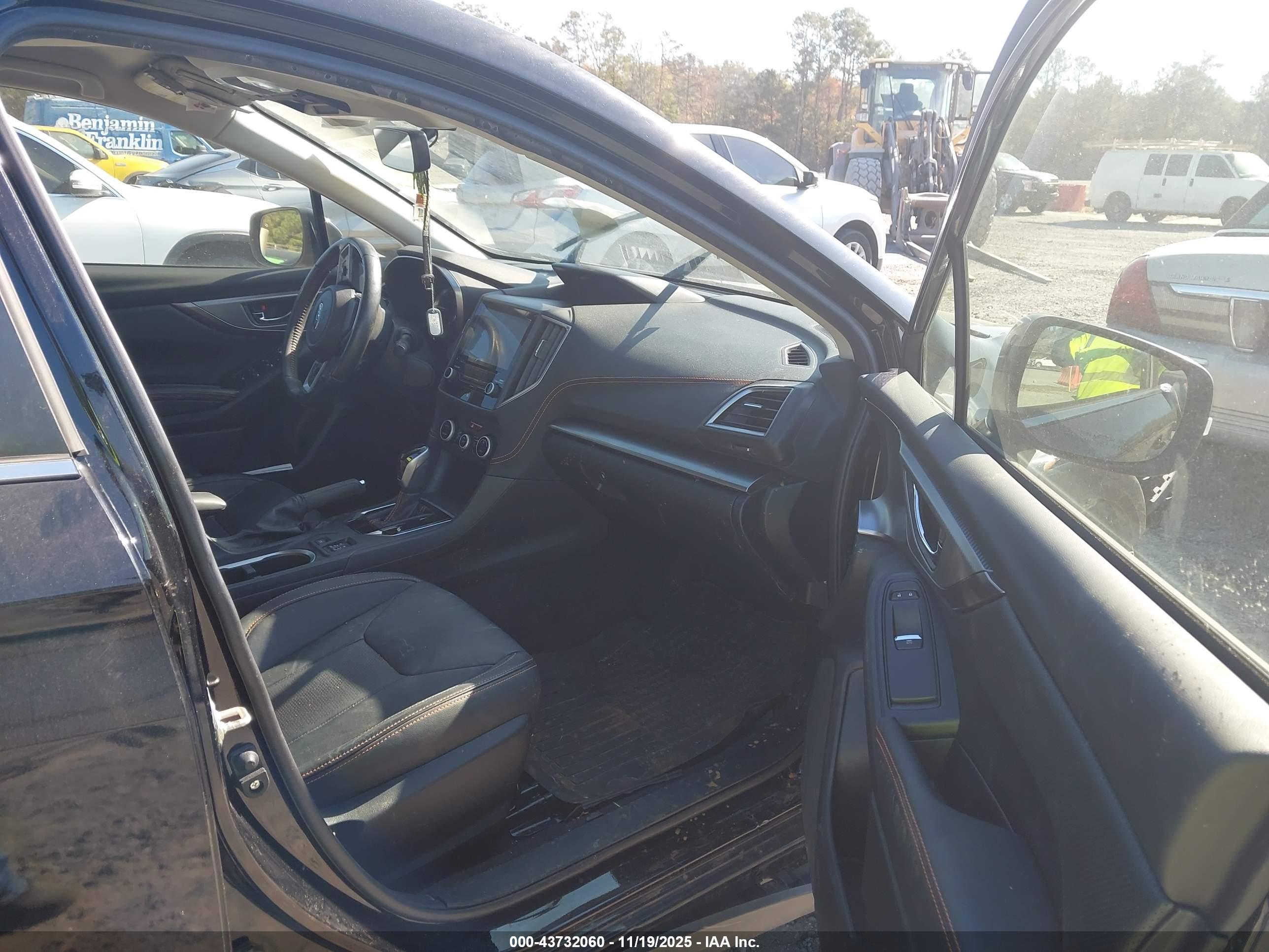 SUBARU CROSSTREK image 5