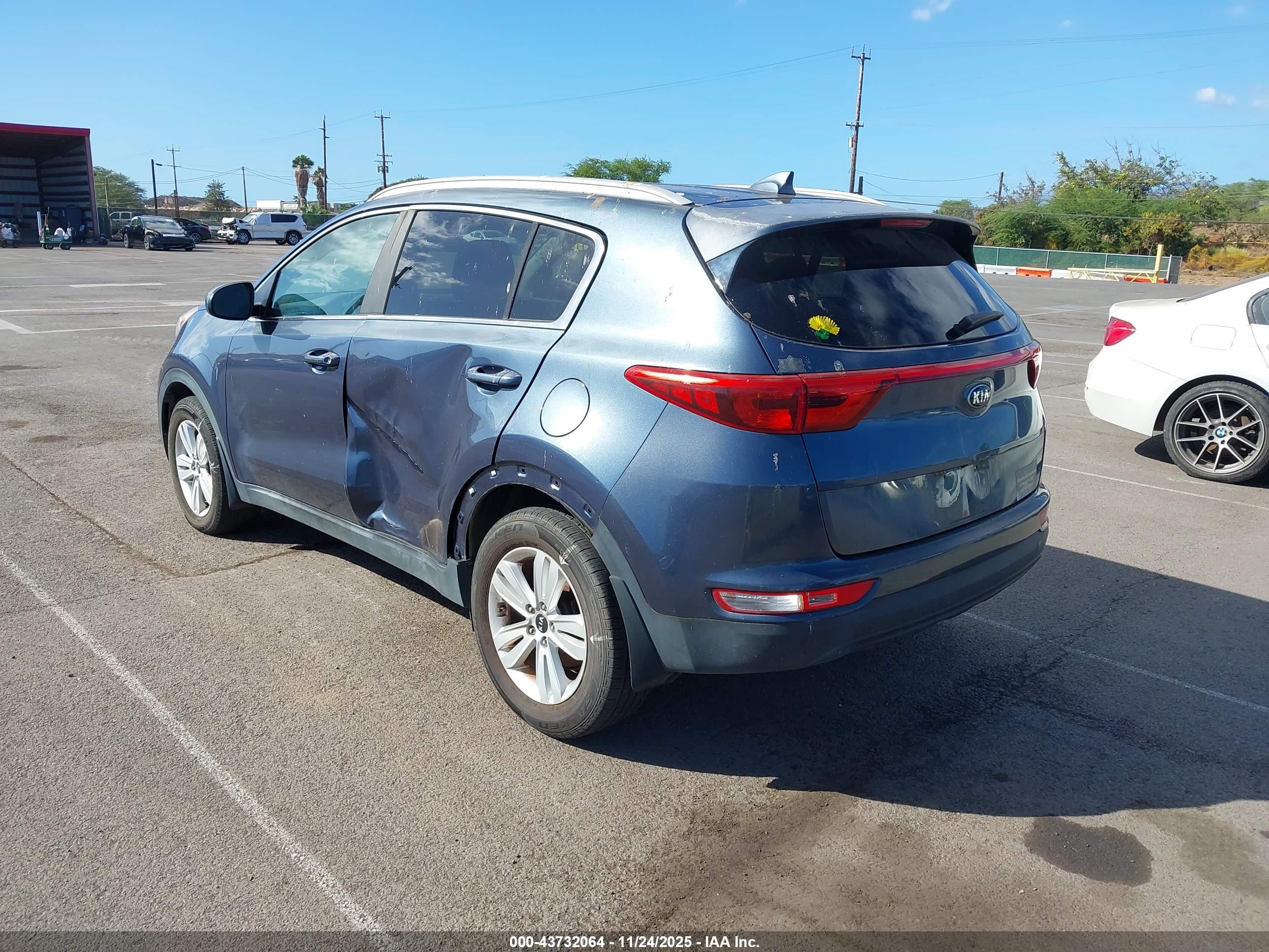 KIA SPORTAGE image 3
