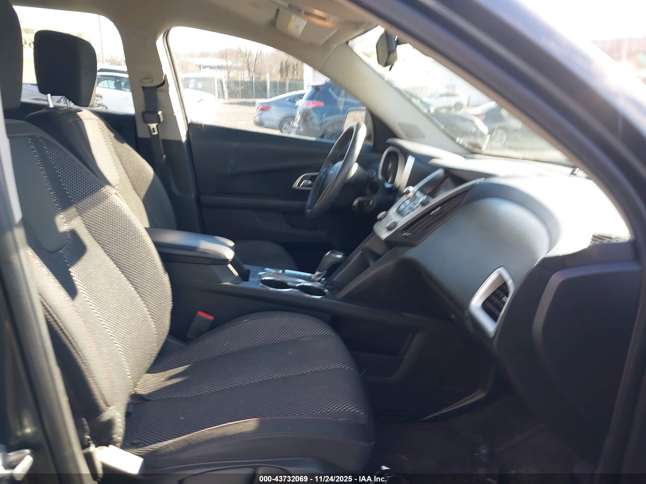 CHEVROLET EQUINOX image 5