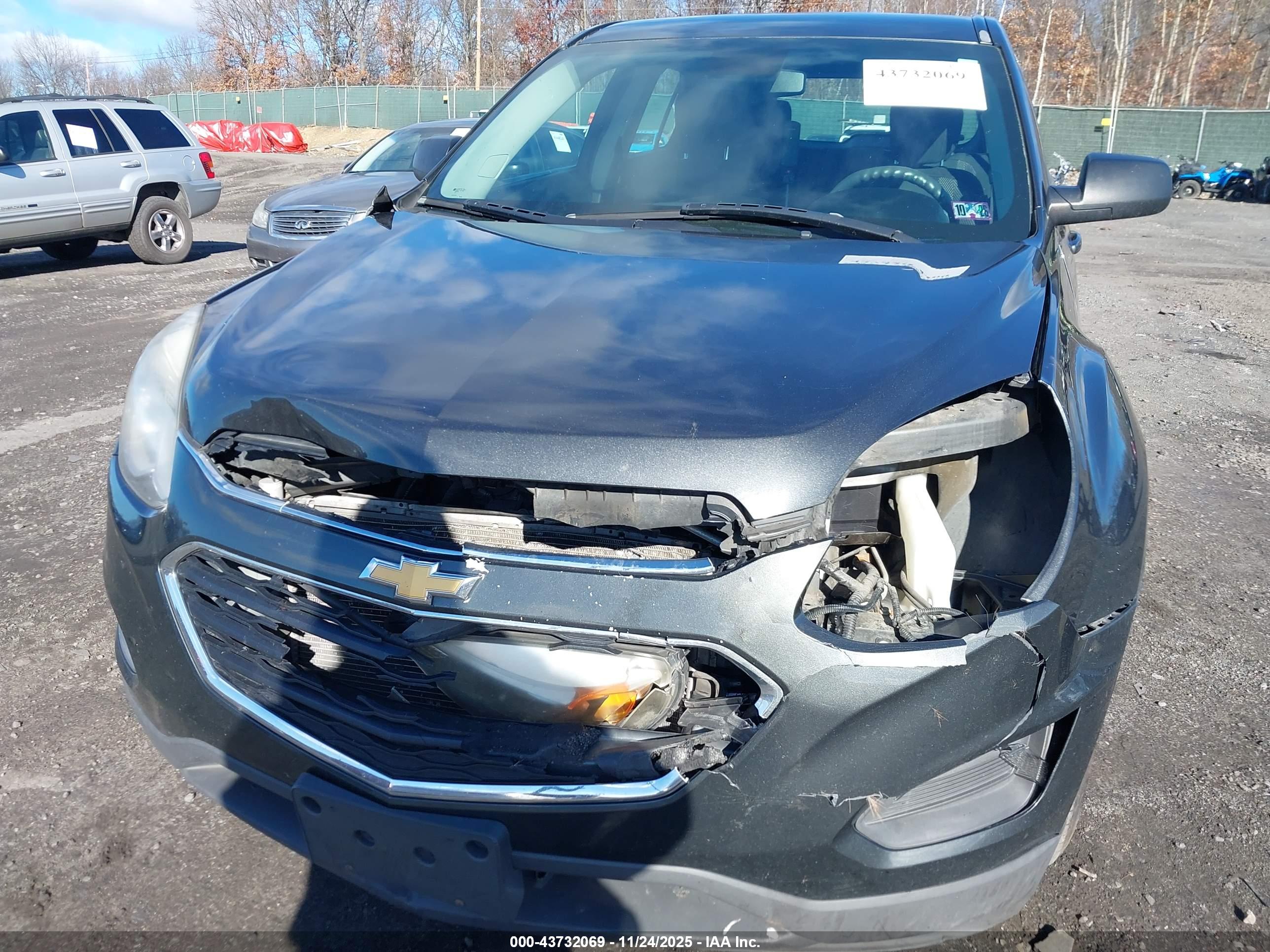 CHEVROLET EQUINOX image 6