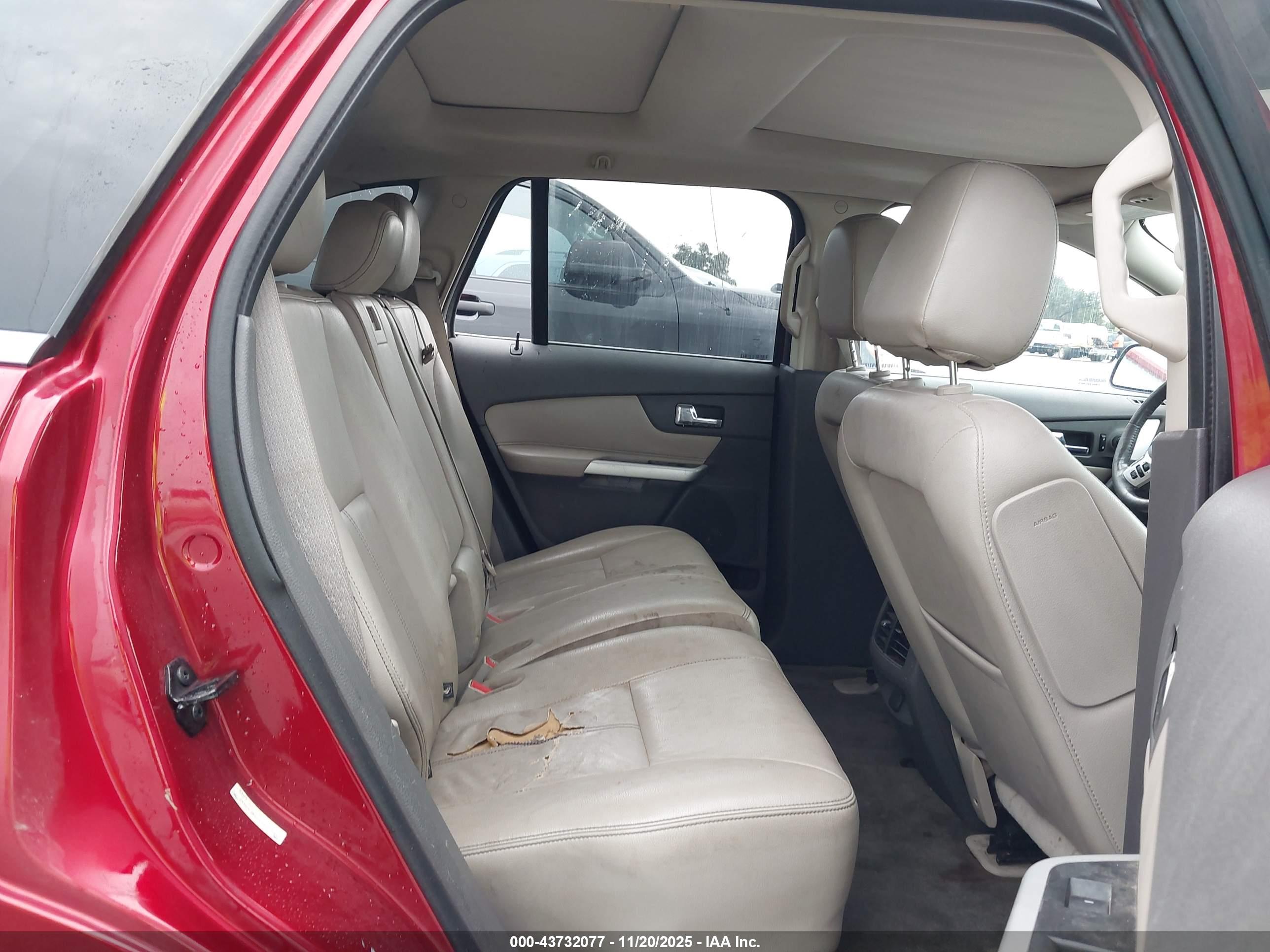 FORD EDGE image 8