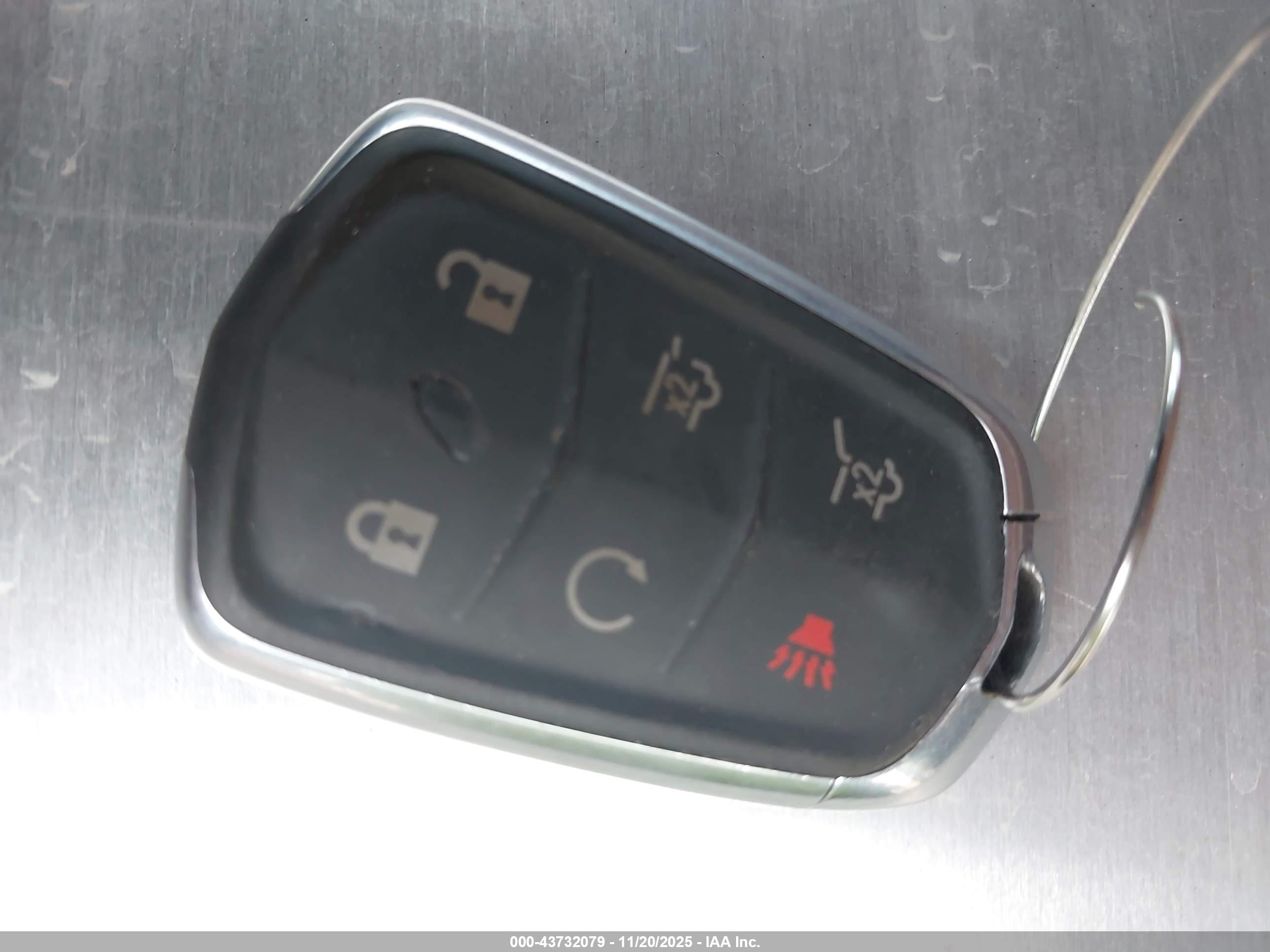 CADILLAC ESCALADE image 11