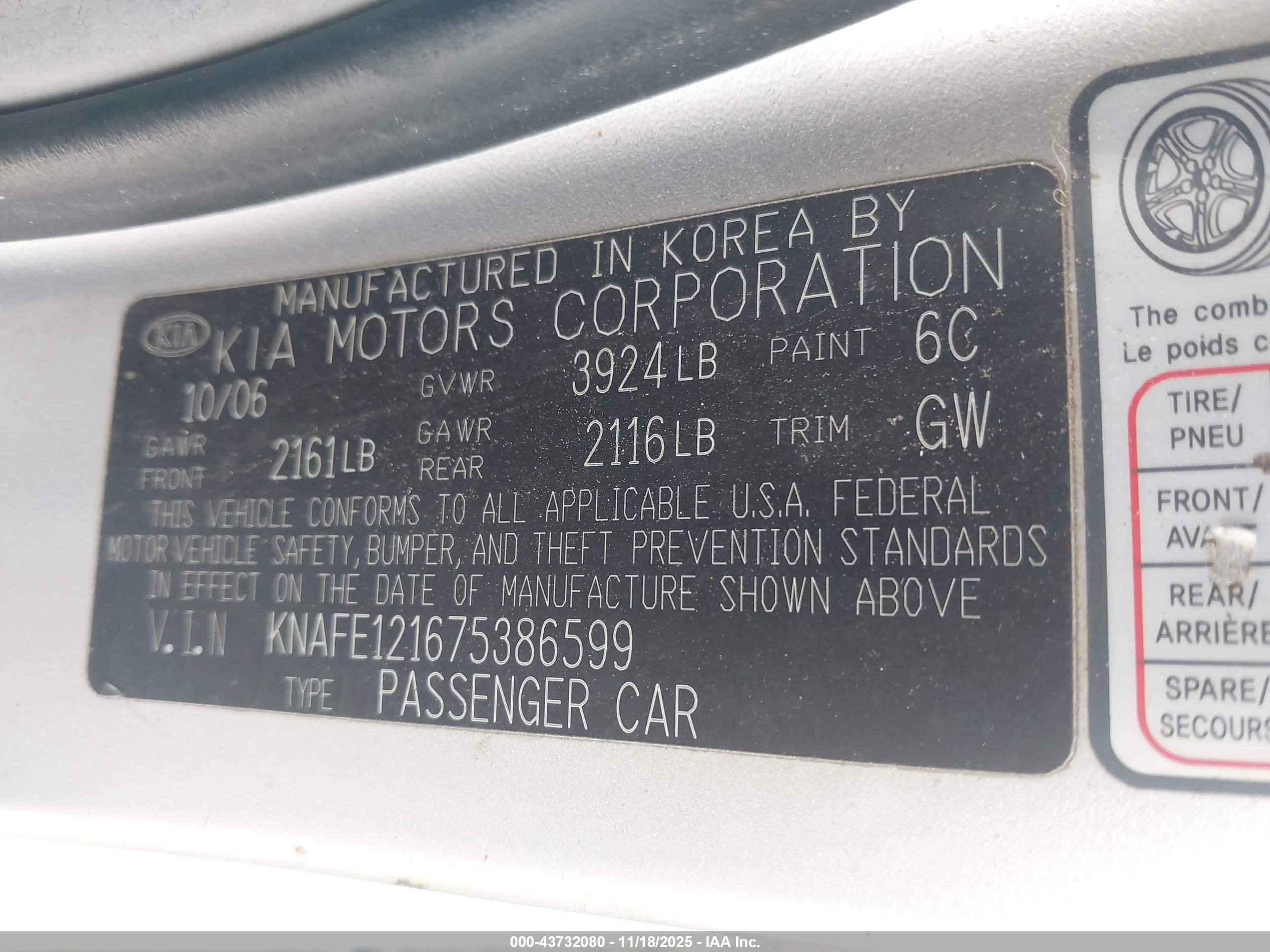 KIA SPECTRA image 9