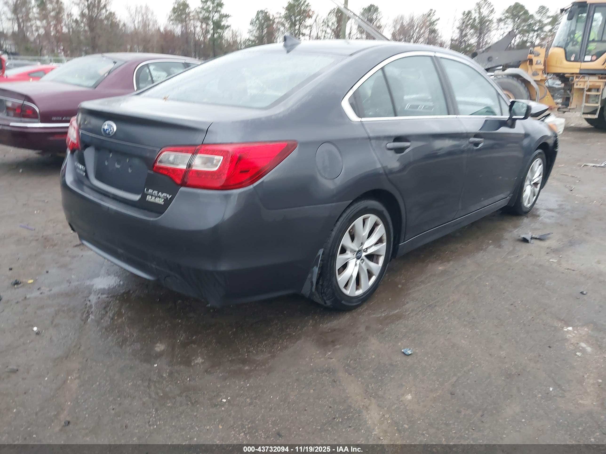 SUBARU LEGACY image 4