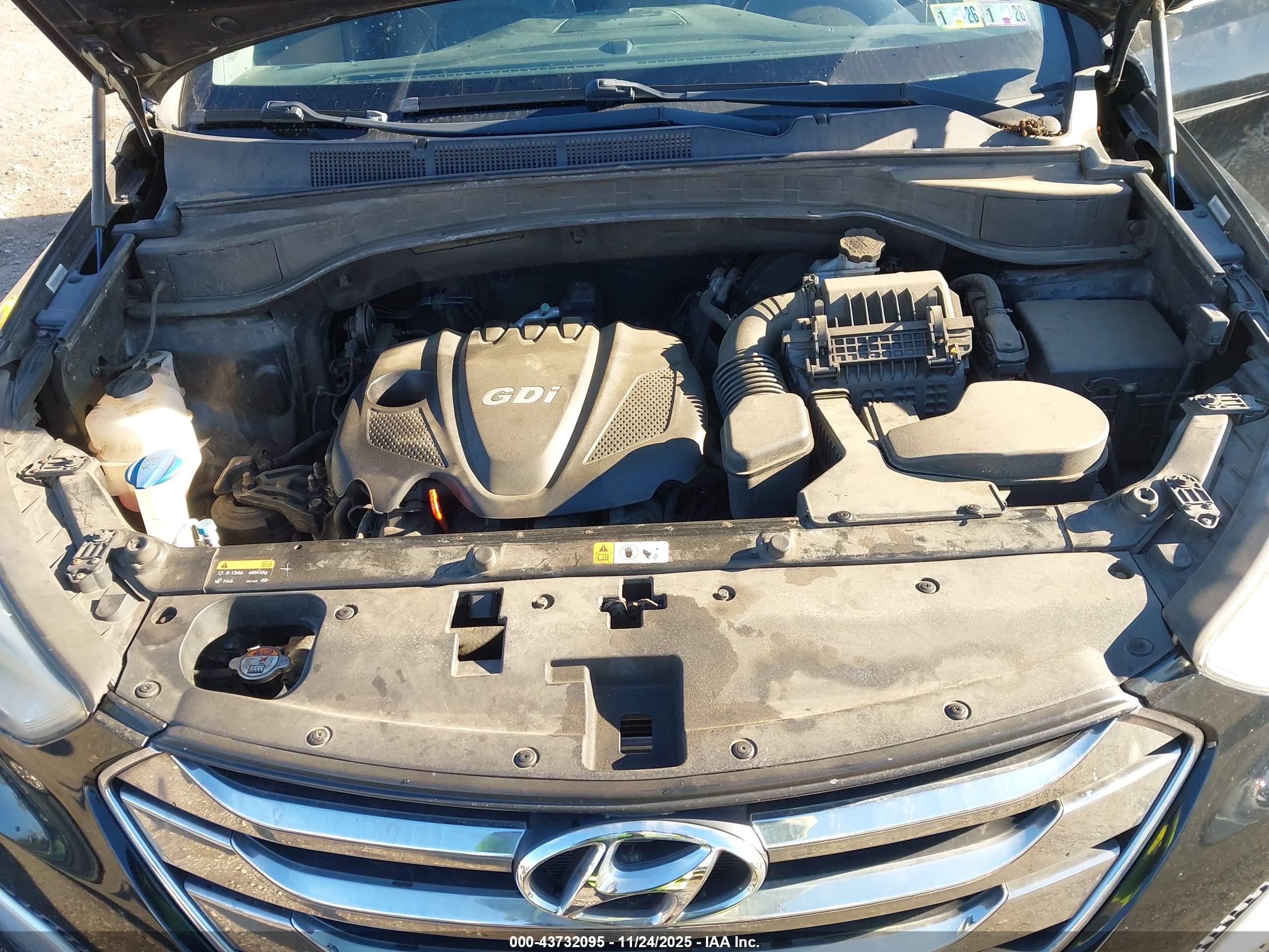 HYUNDAI SANTA image 10