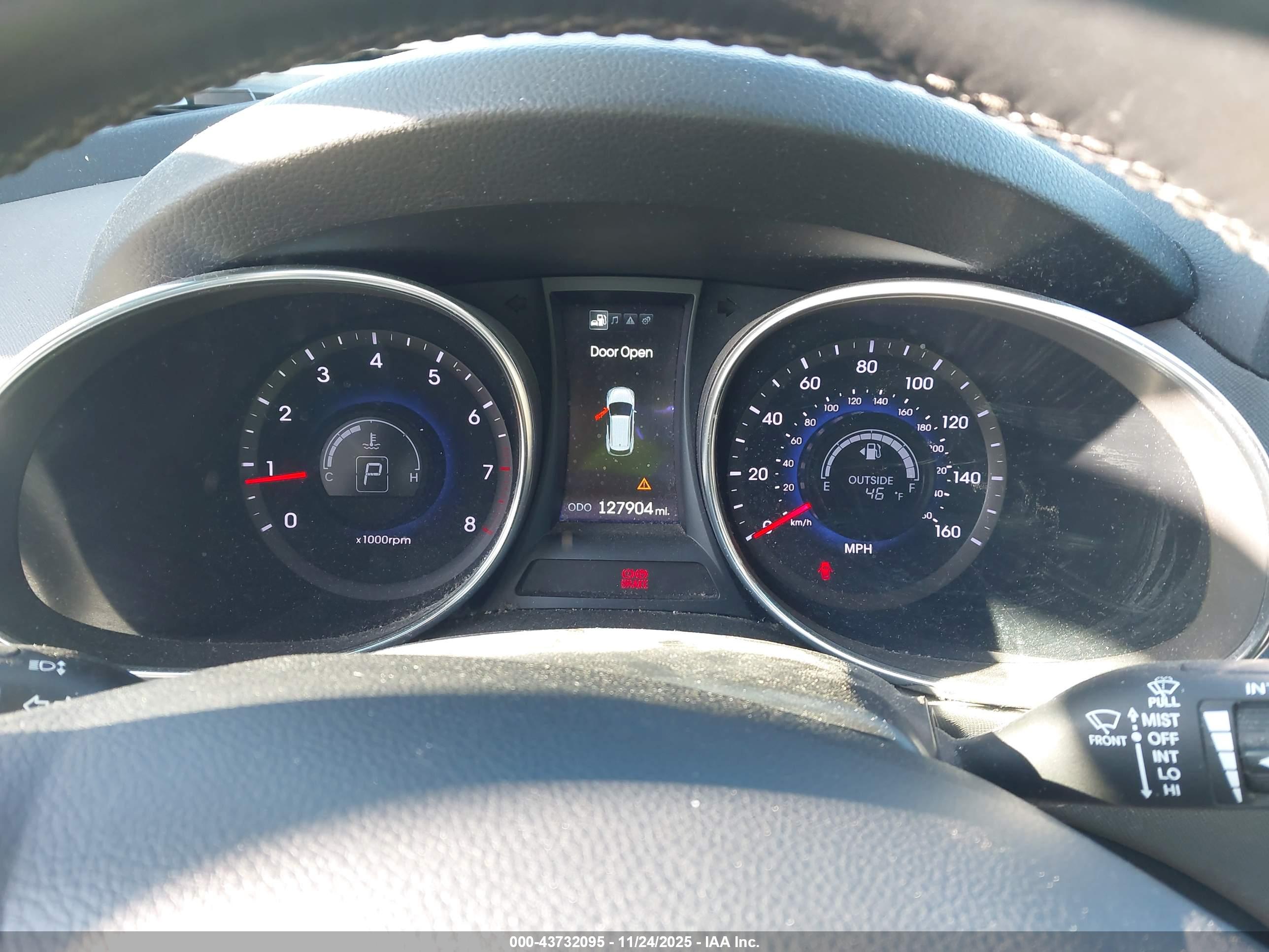 HYUNDAI SANTA image 7