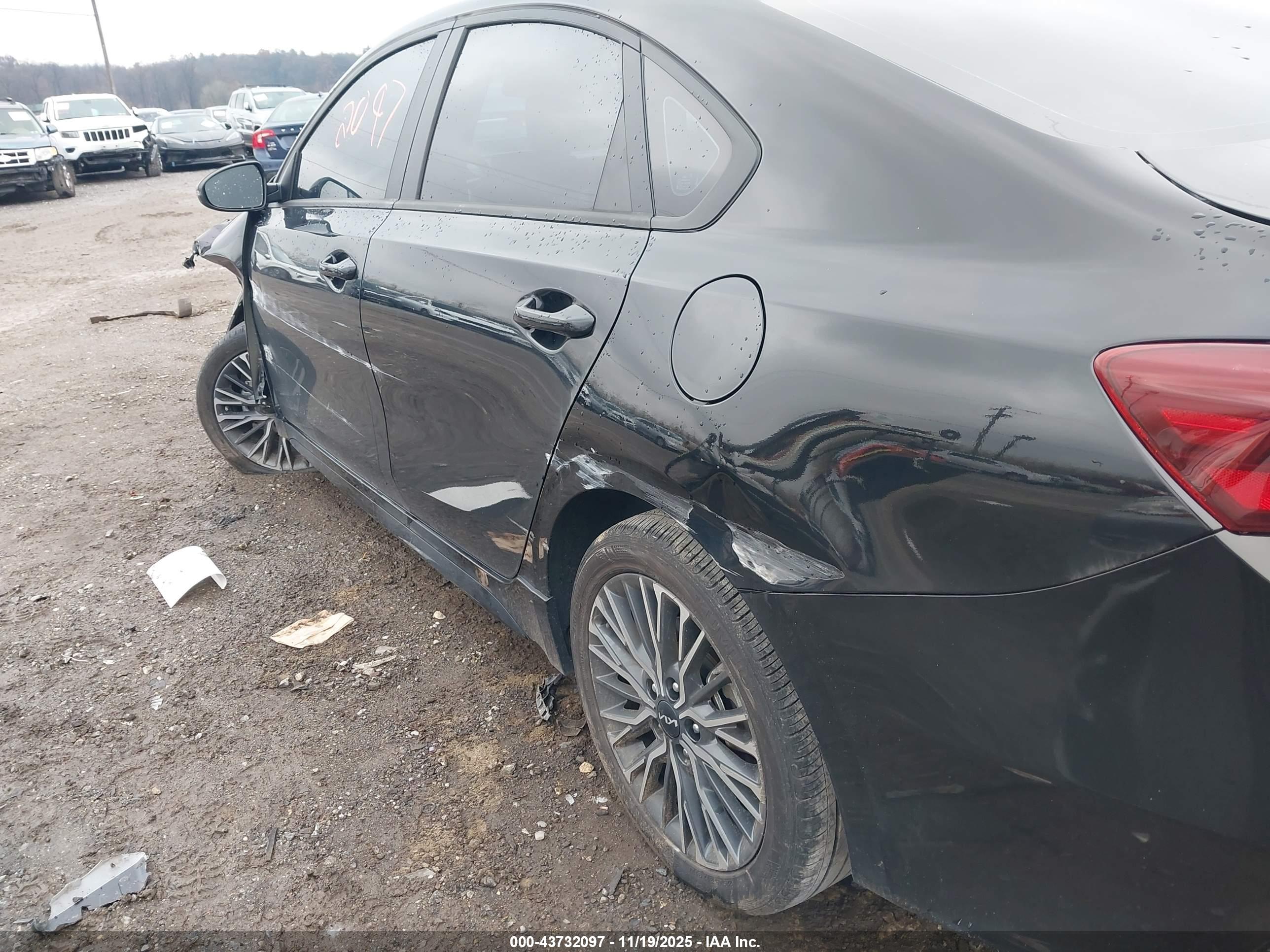 KIA FORTE image 6