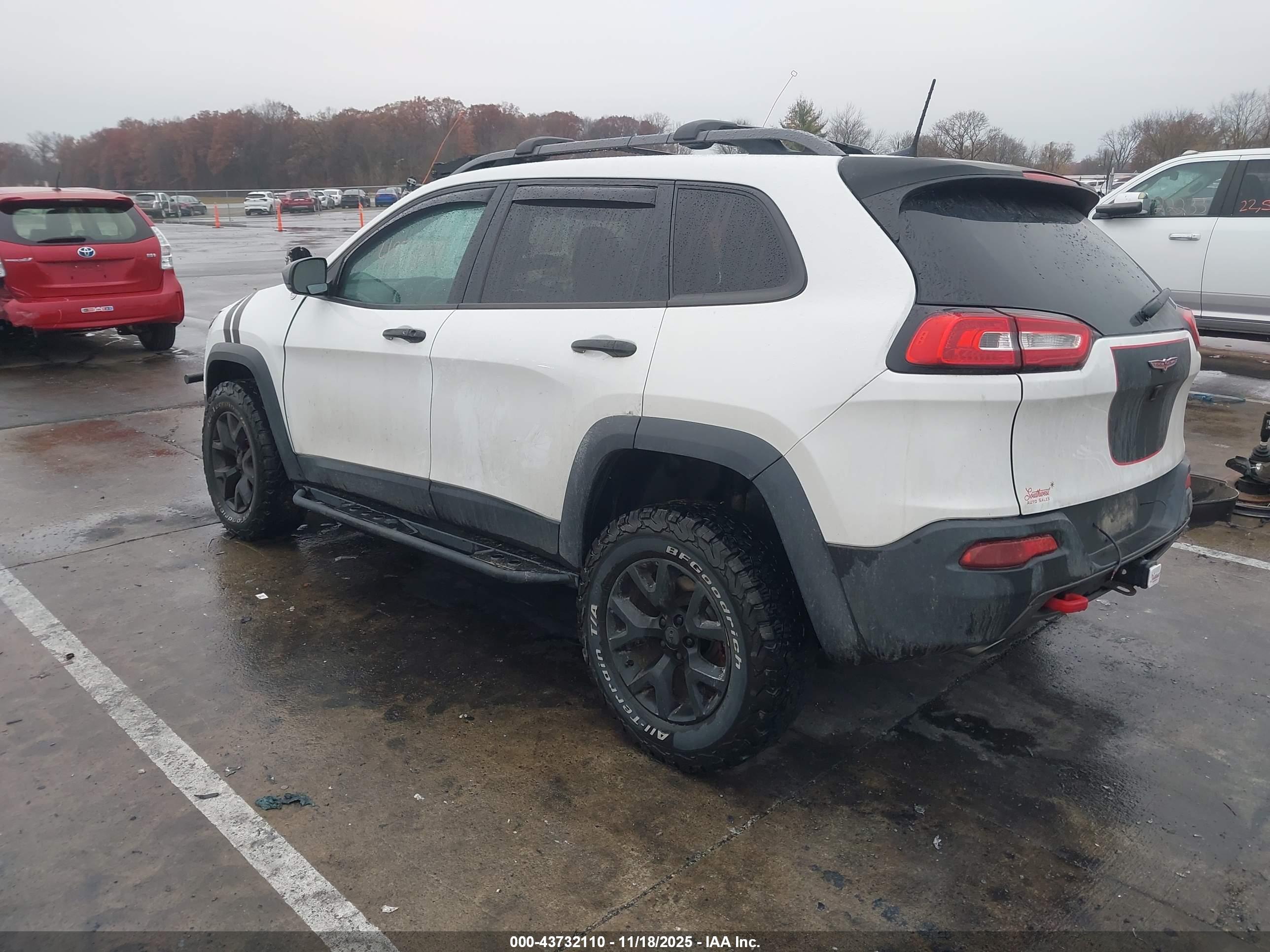 JEEP CHEROKEE image 3