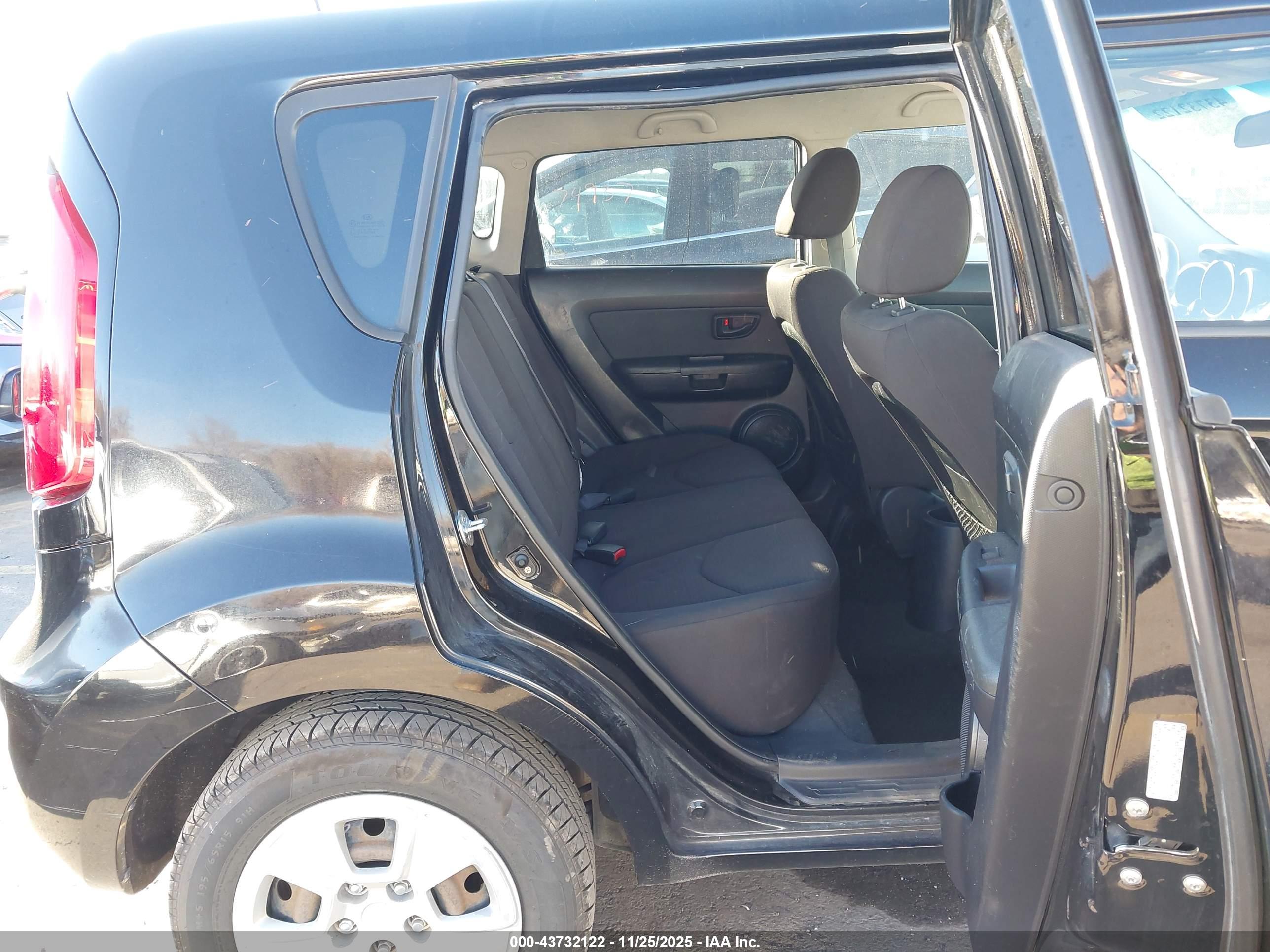 KIA SOUL image 8