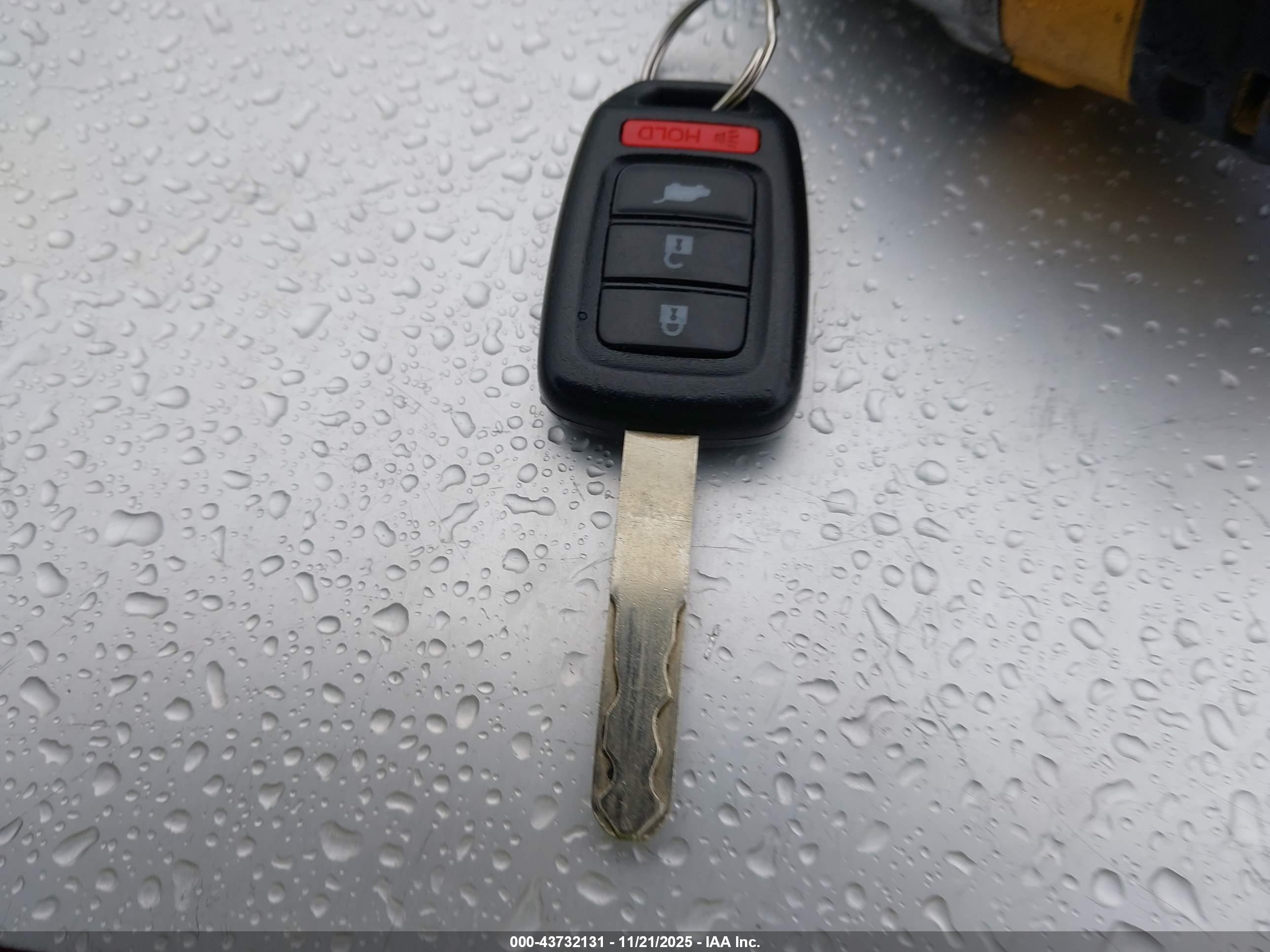 HONDA CR-V image 11