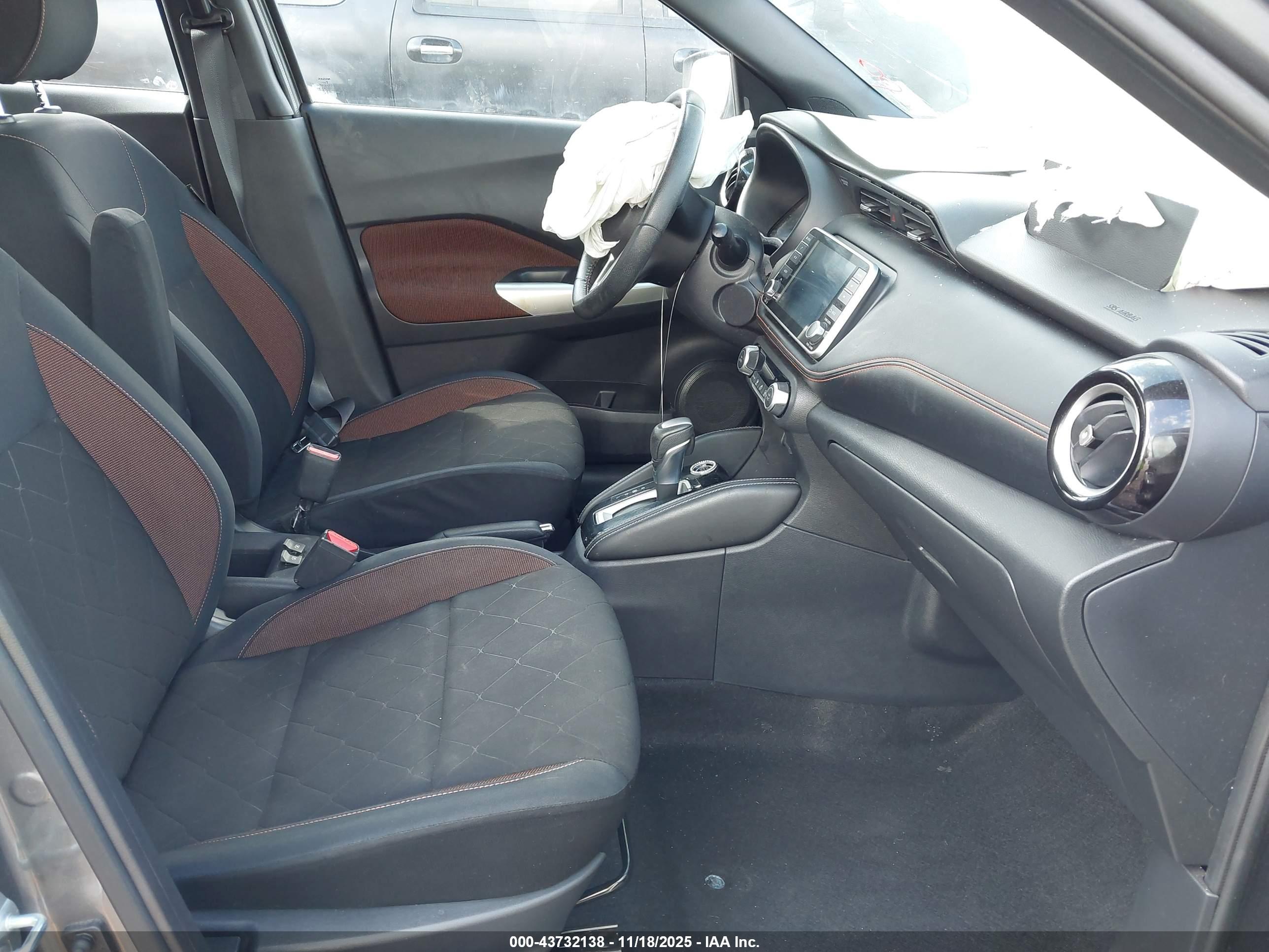 NISSAN KICKS image 5