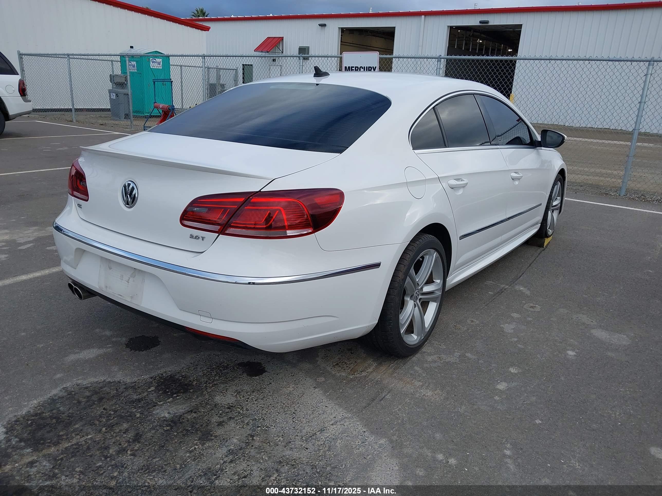 VOLKSWAGEN CC image 4
