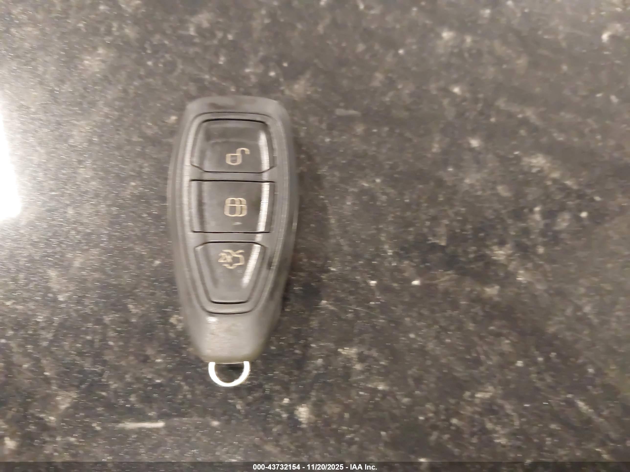 FORD FIESTA image 11