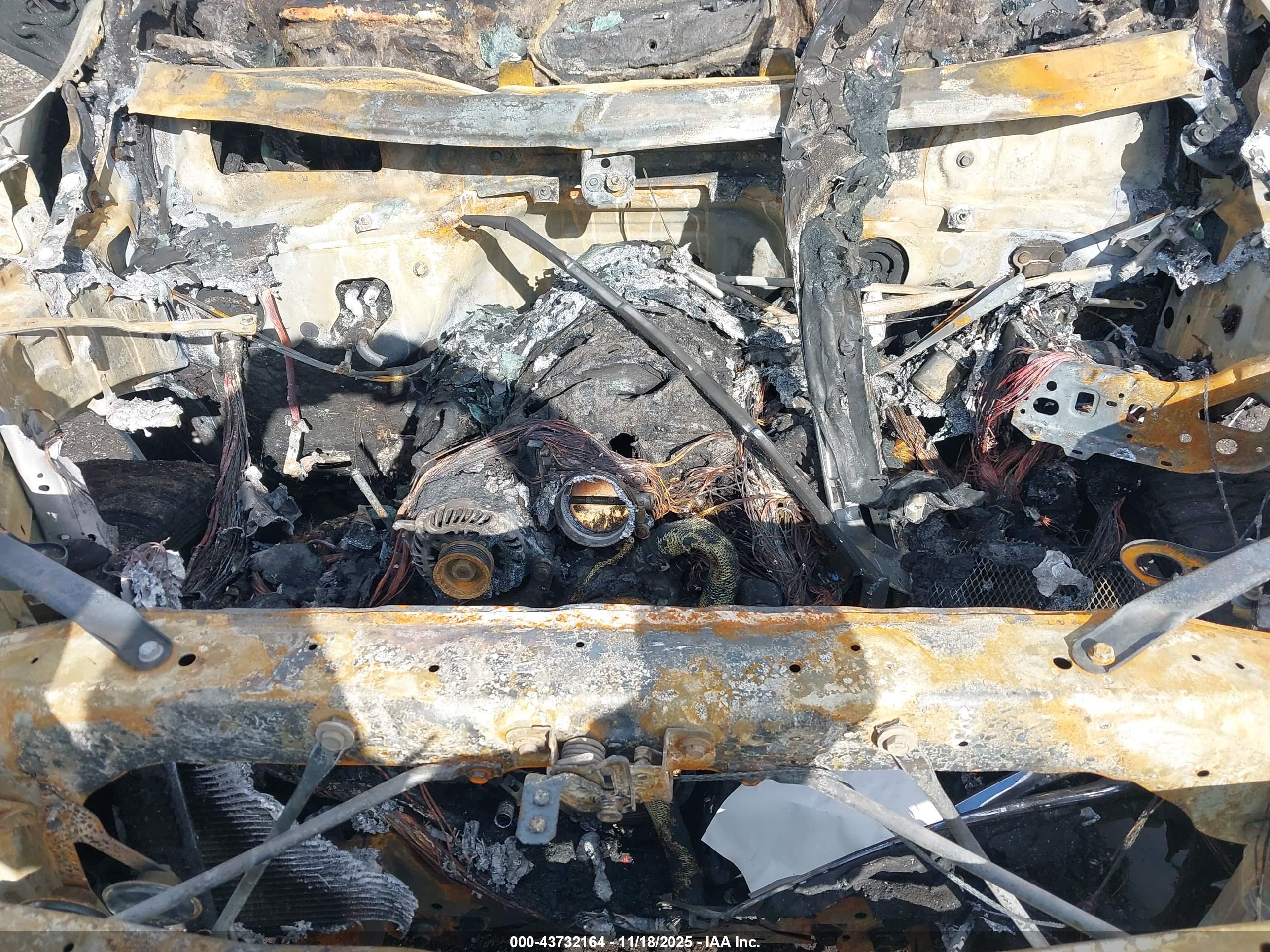 CHEVROLET SILVERADO image 6