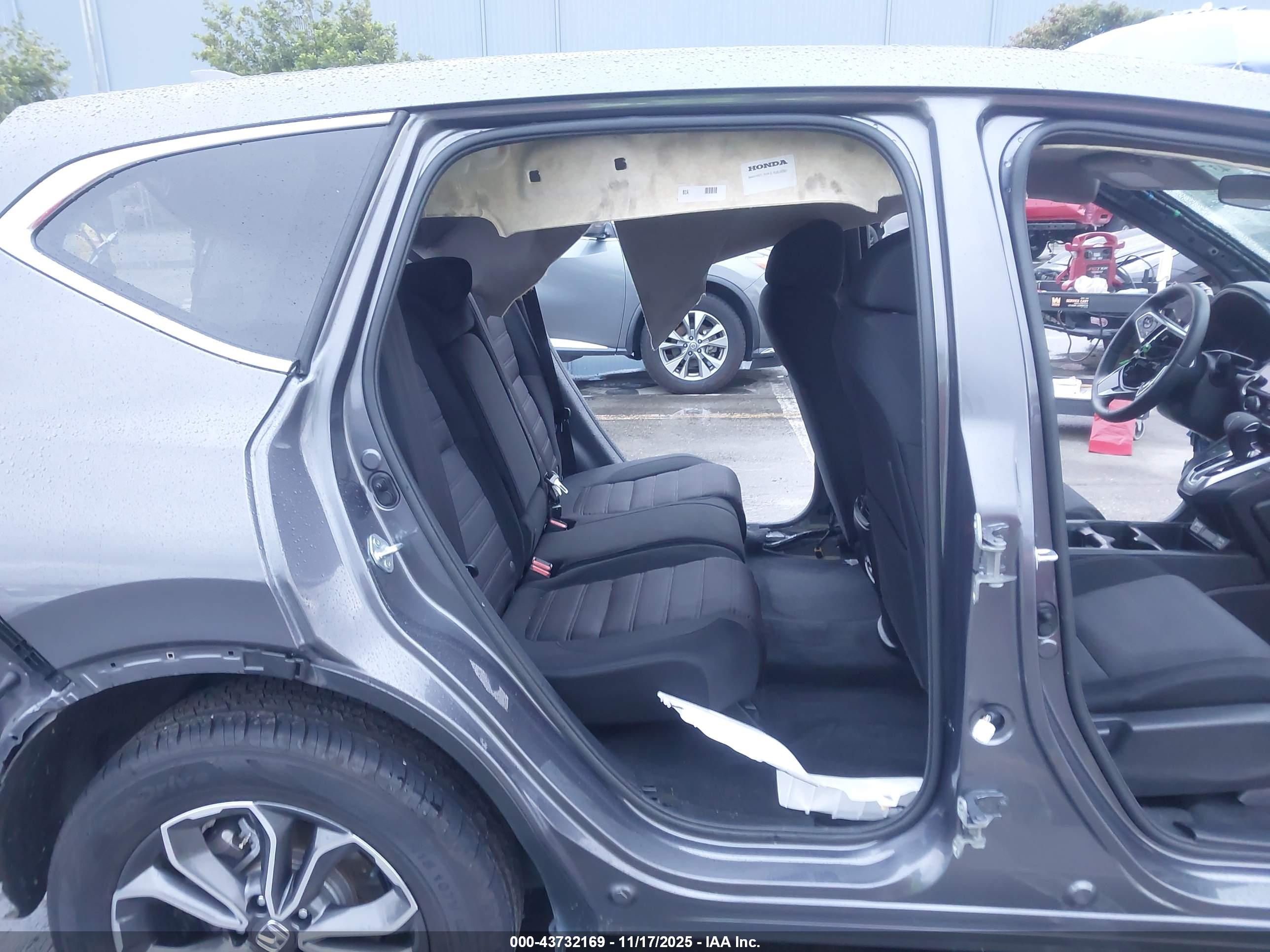 HONDA CR-V image 8