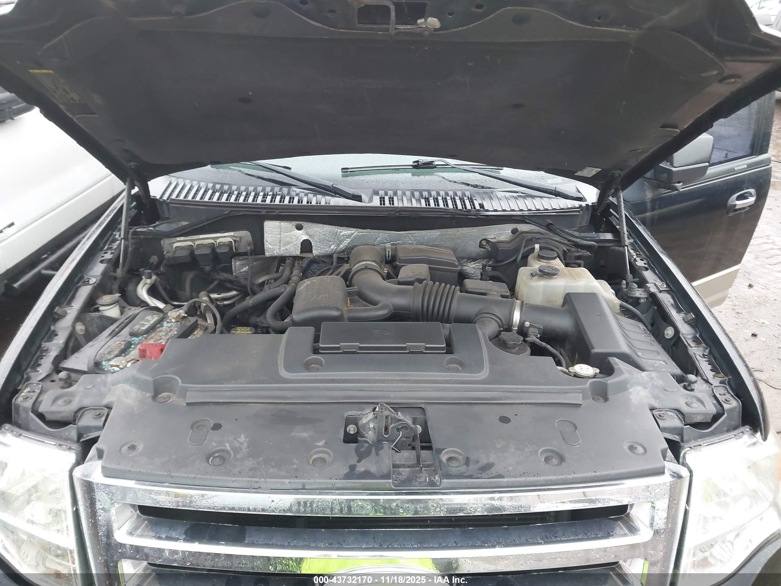 FORD EXPEDITION image 10