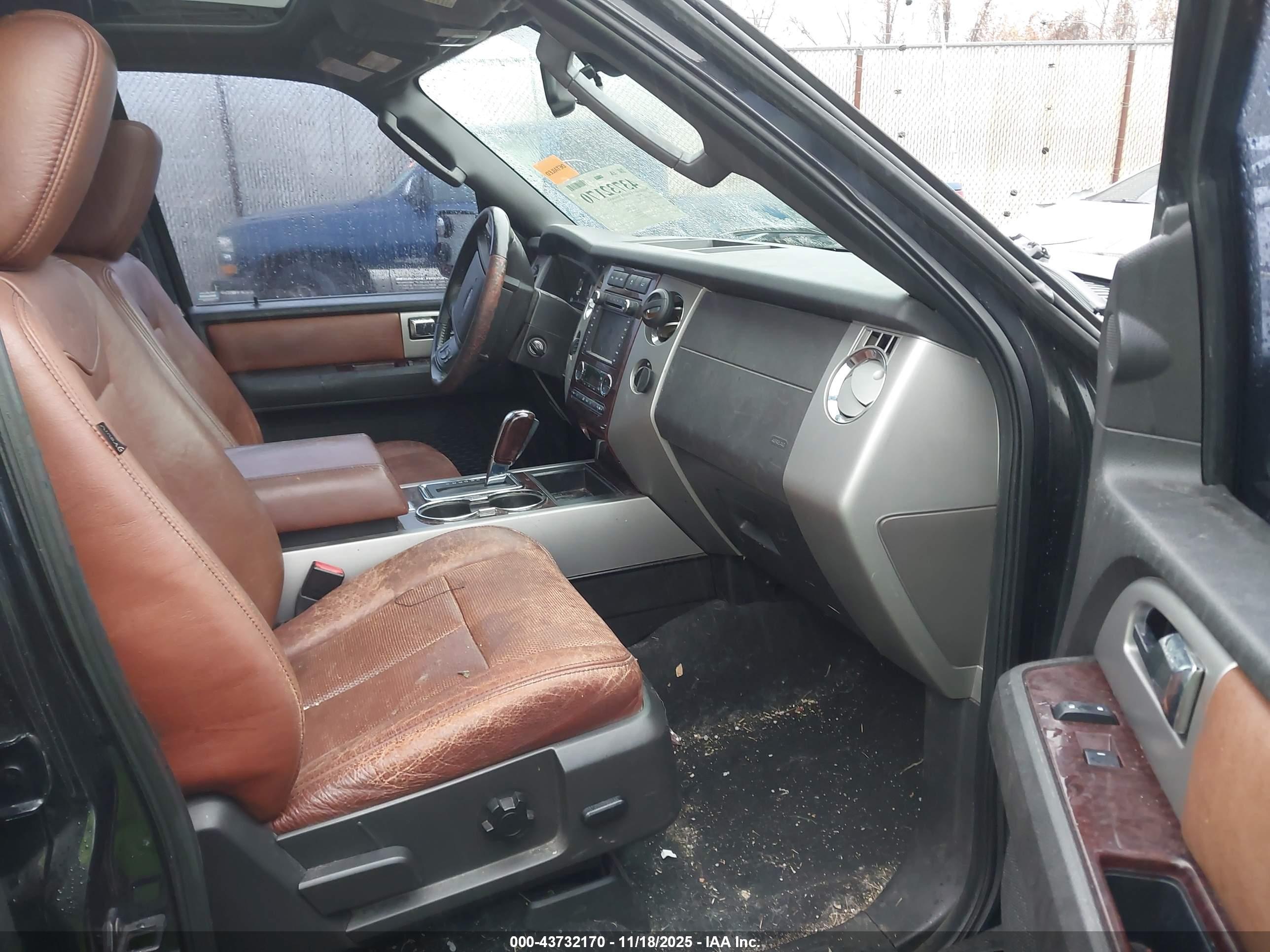 FORD EXPEDITION image 5
