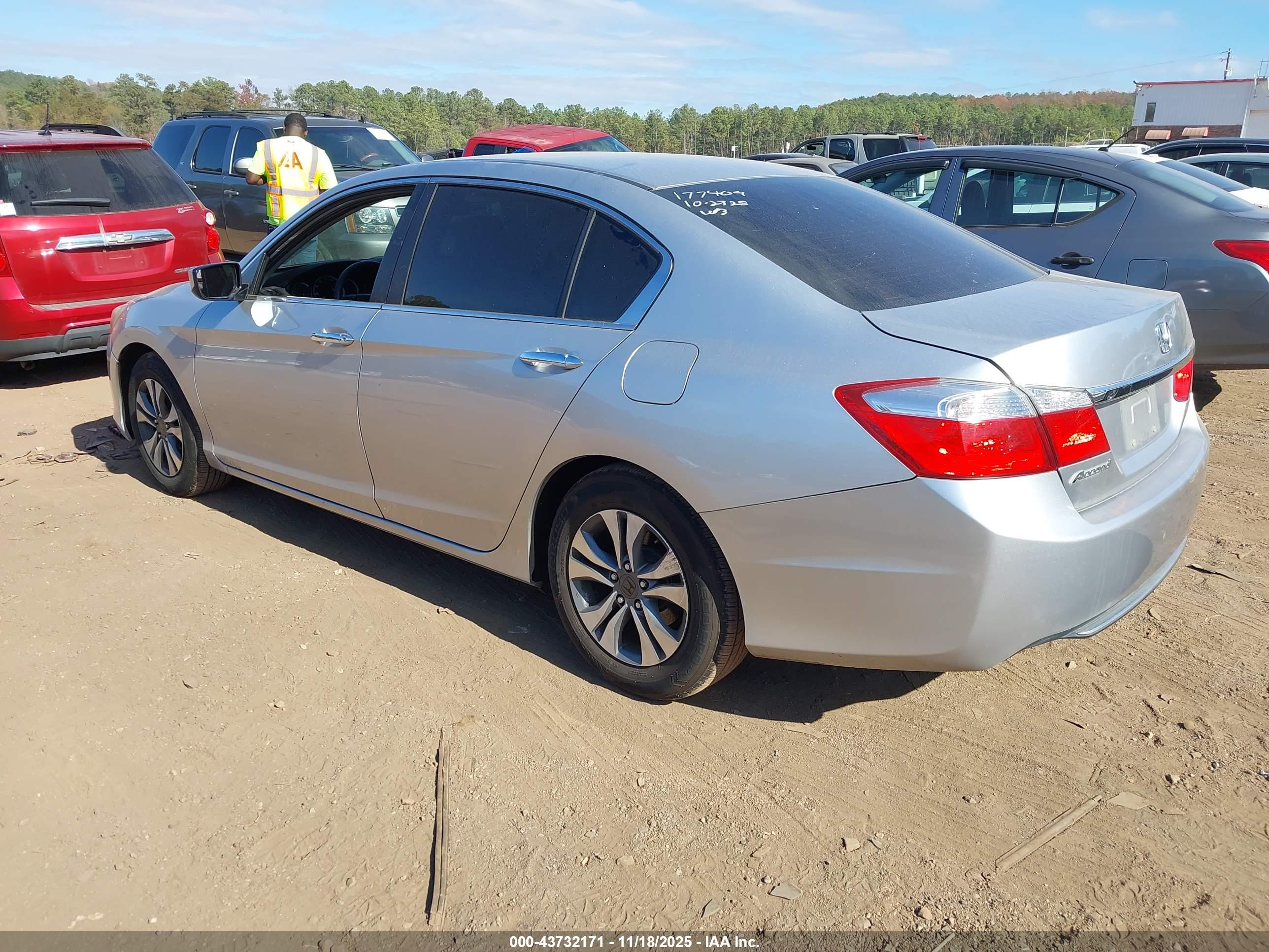 HONDA ACCORD image 3