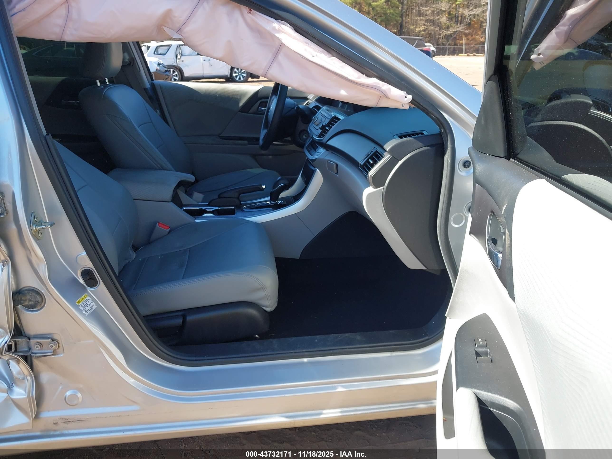 HONDA ACCORD image 5