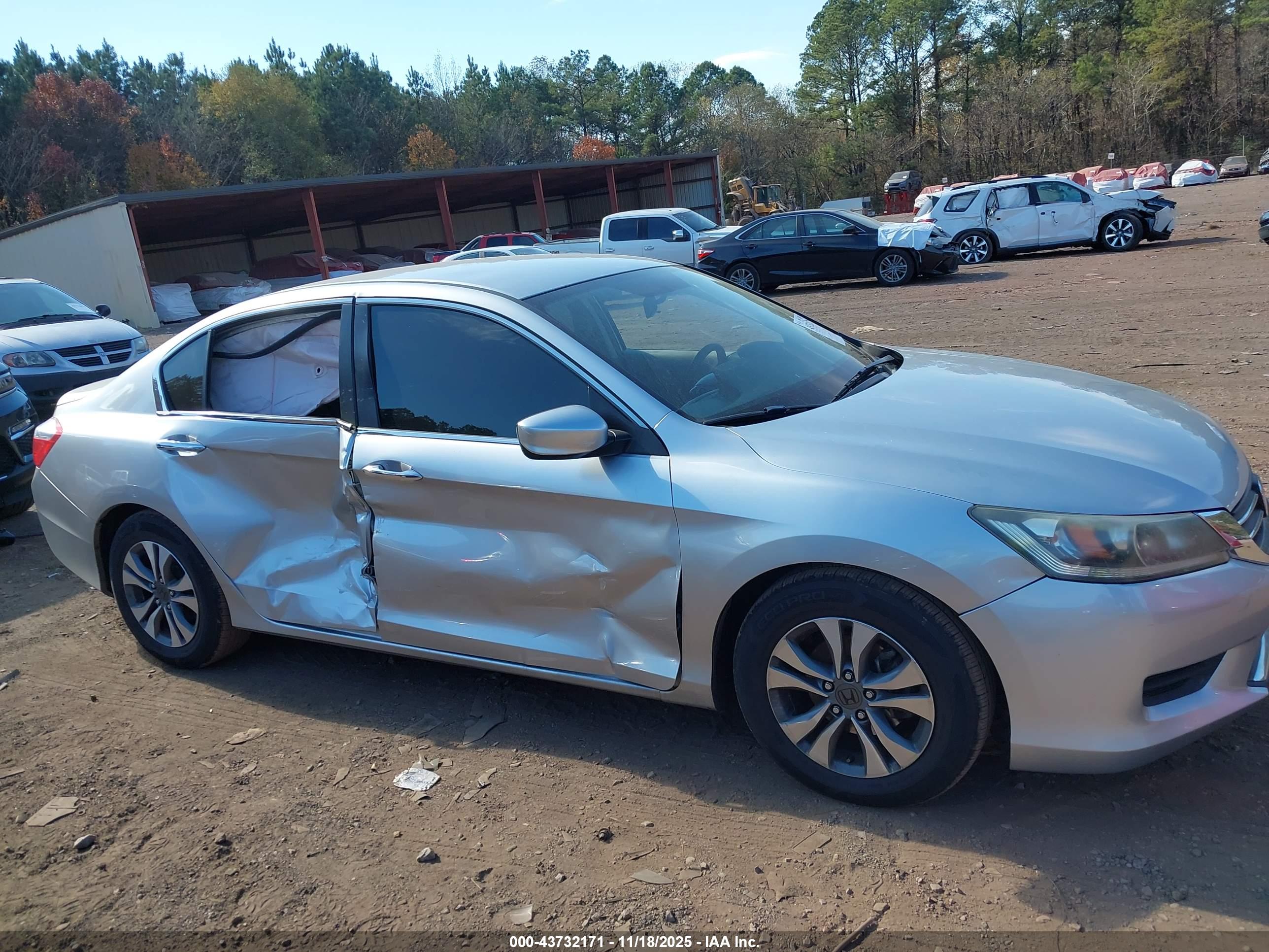 HONDA ACCORD image 6