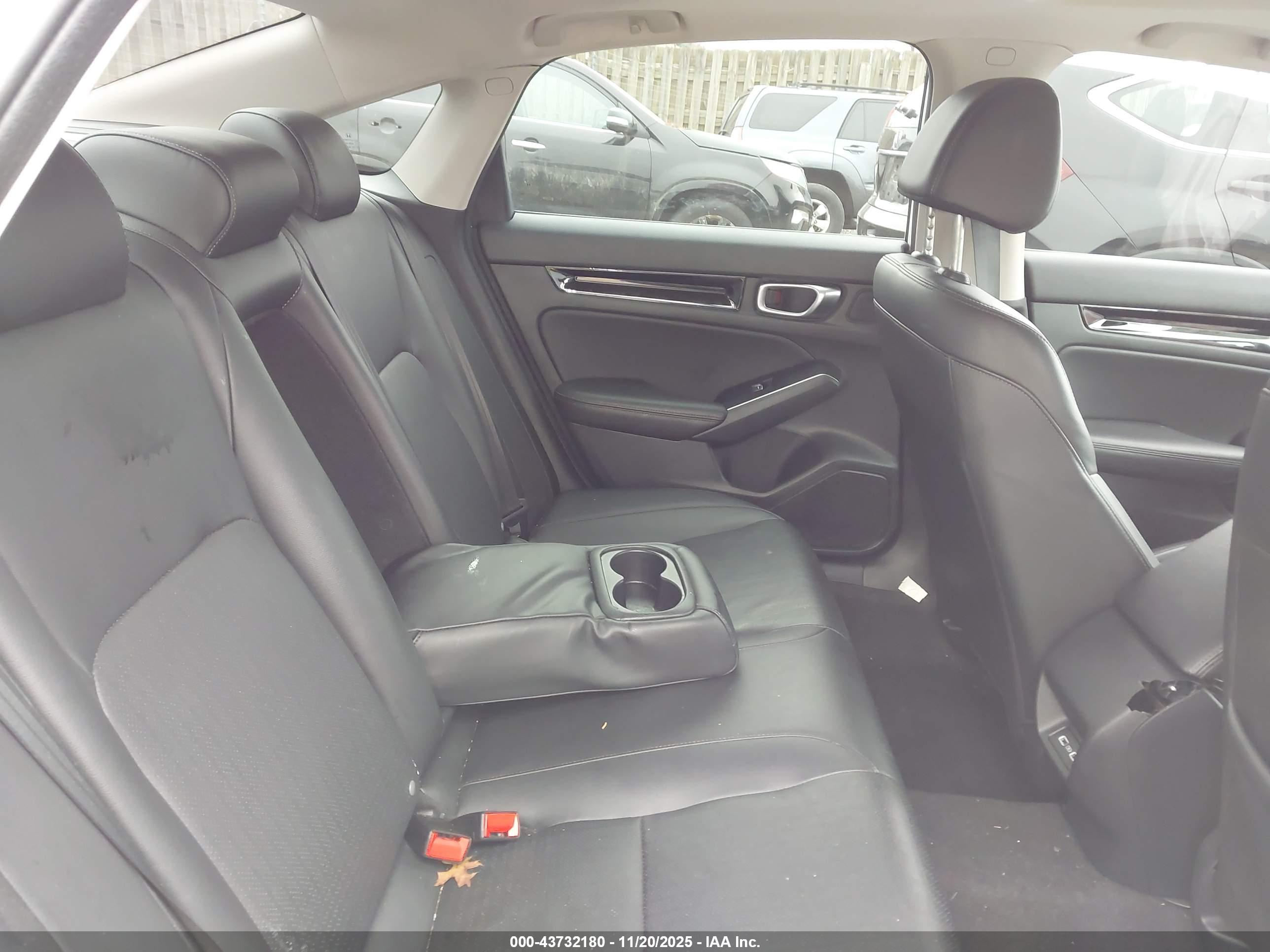 HONDA CIVIC image 8