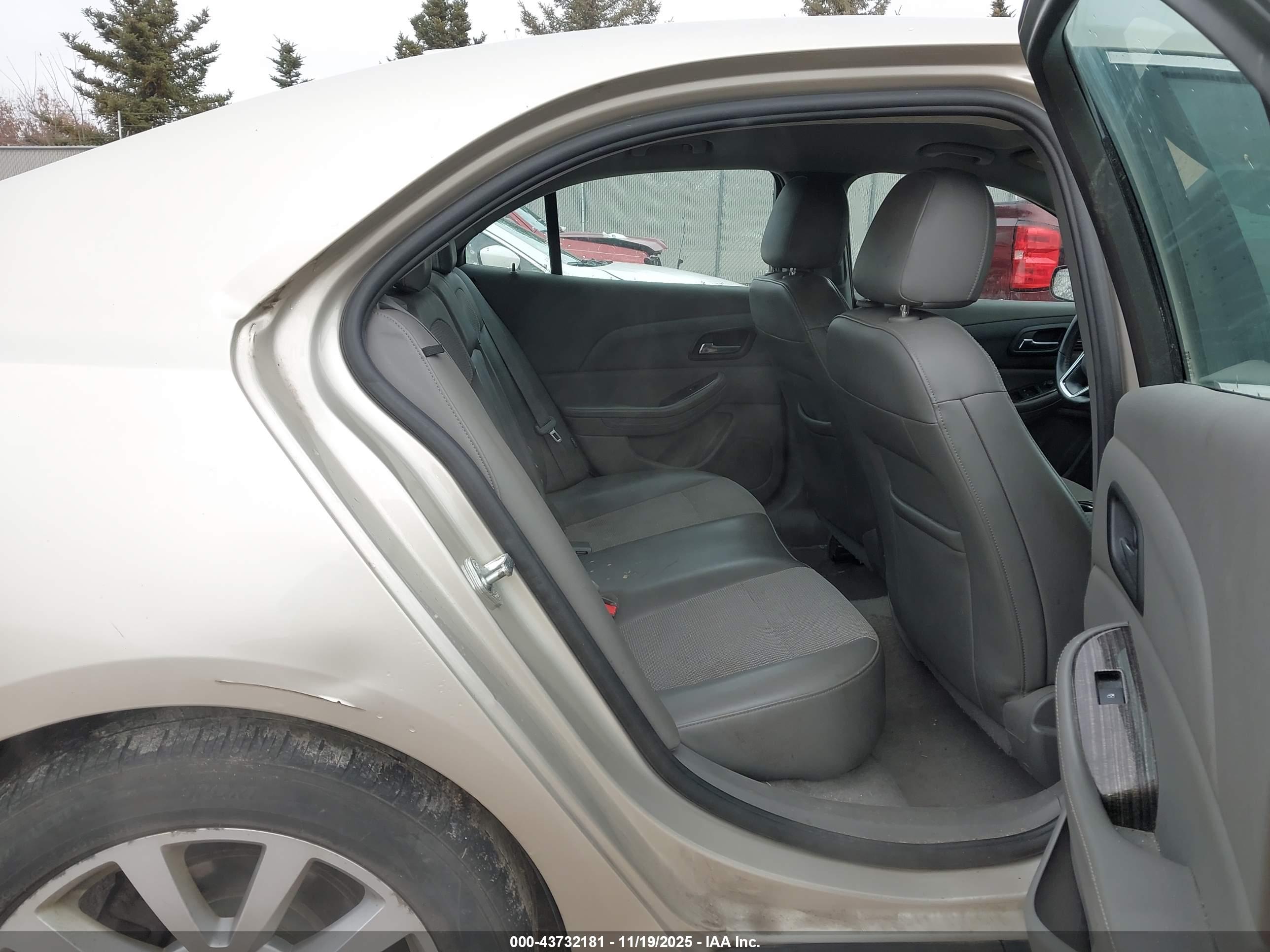 CHEVROLET MALIBU image 8