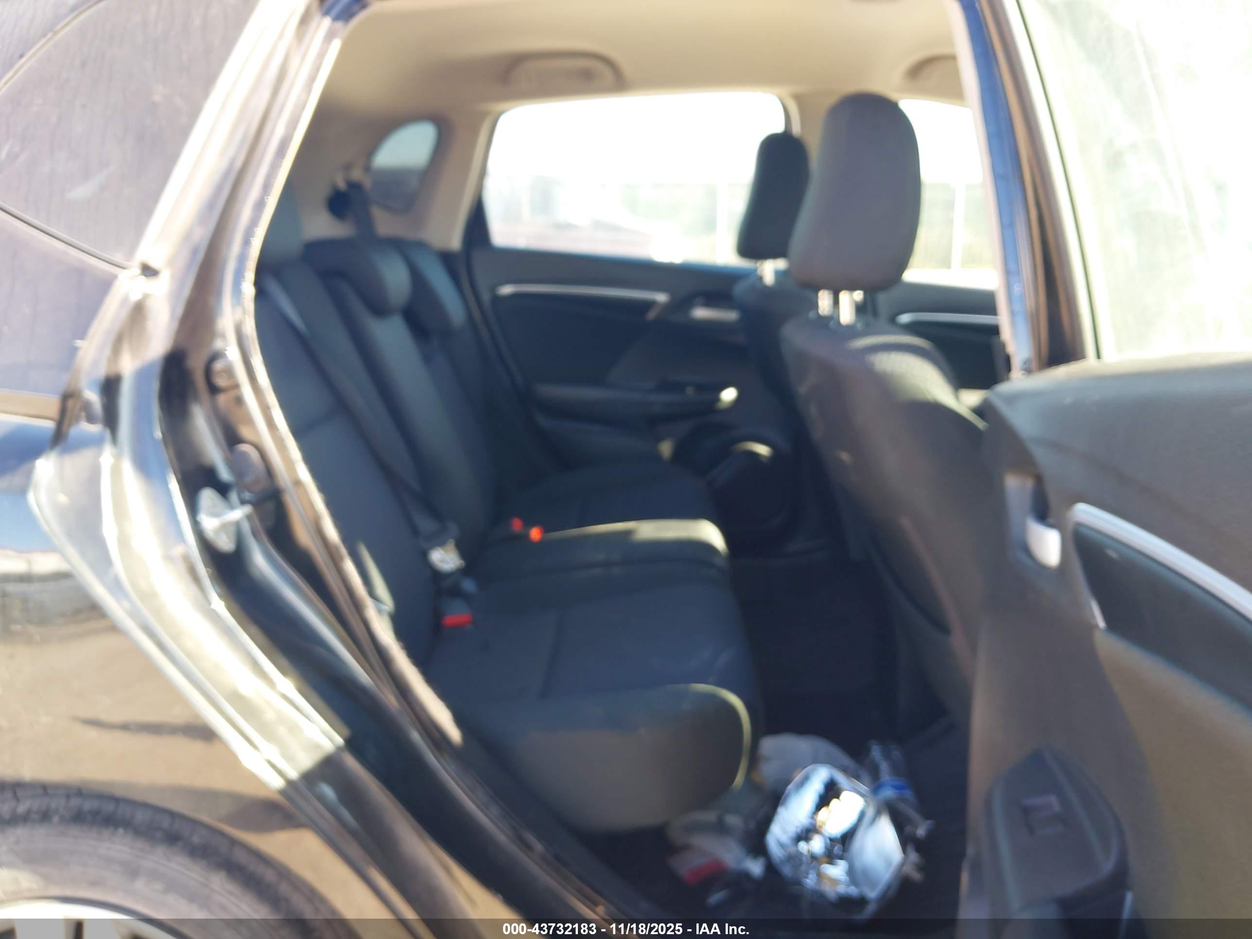 HONDA FIT image 8