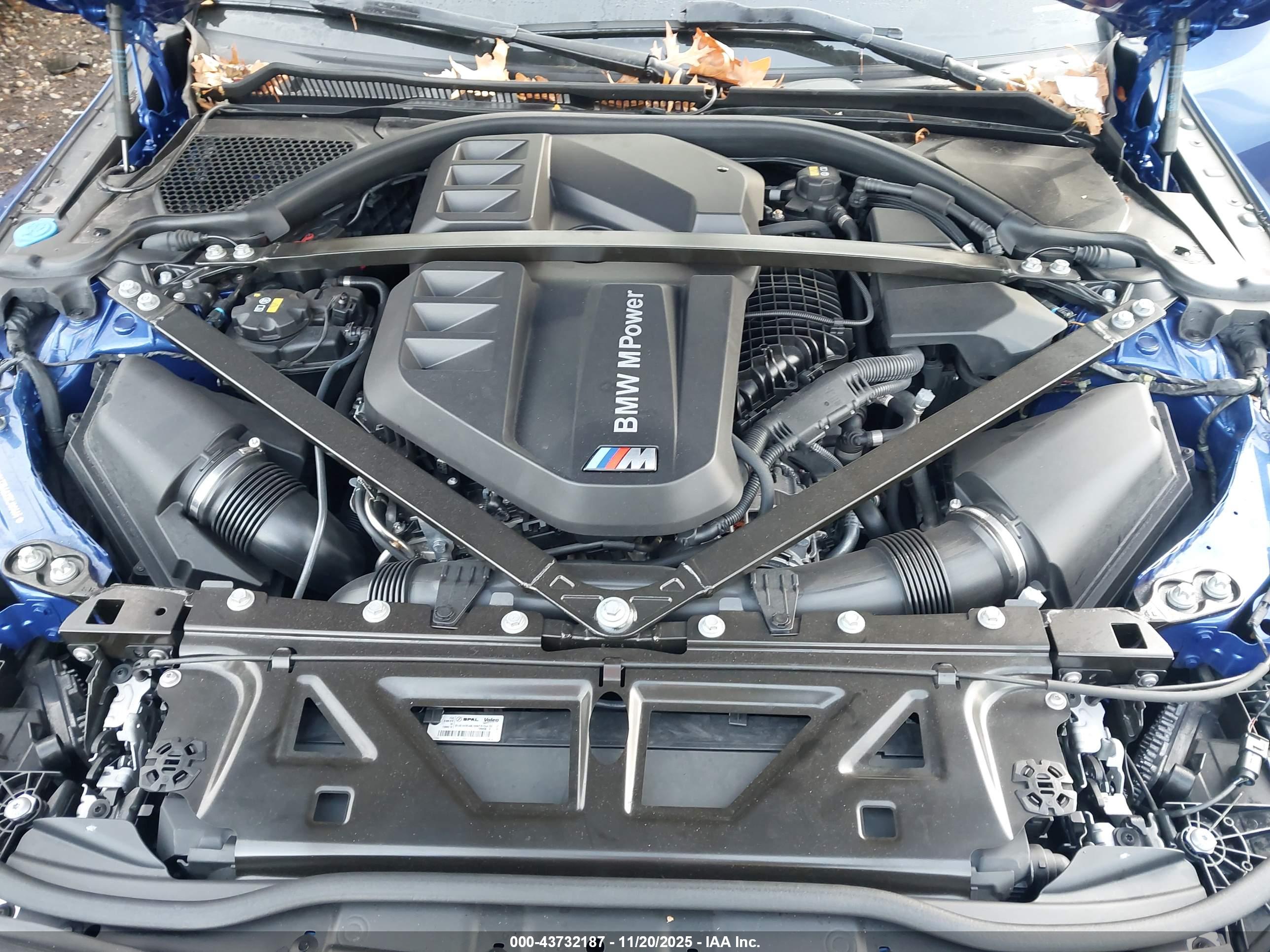 BMW M4 image 10