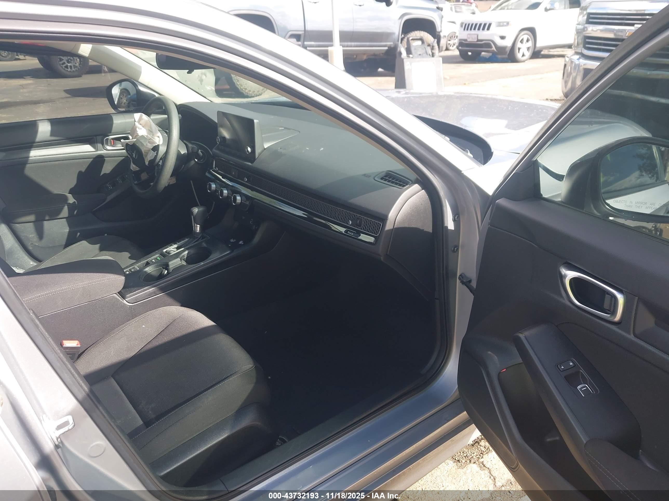HONDA CIVIC image 5