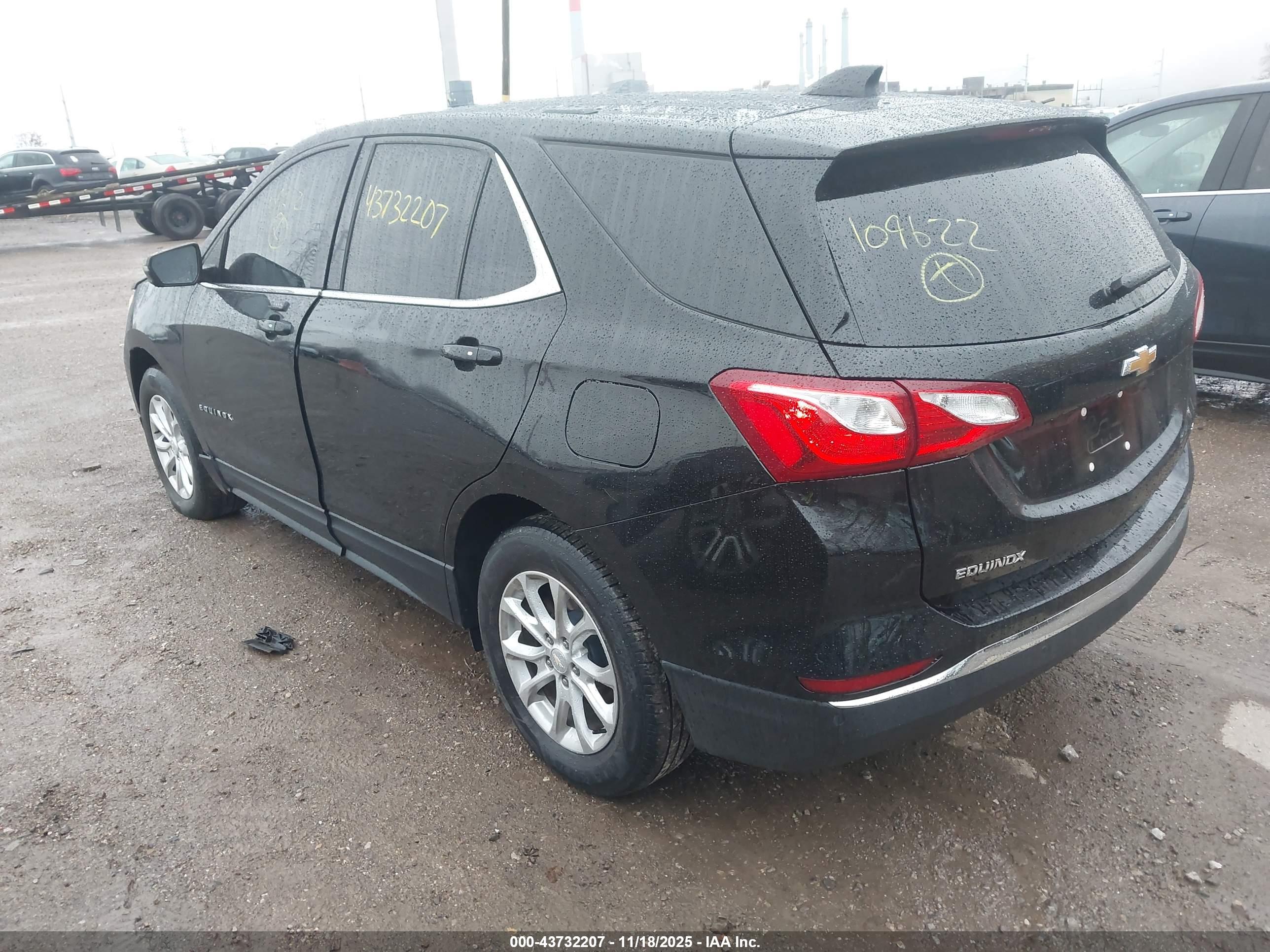 CHEVROLET EQUINOX image 3