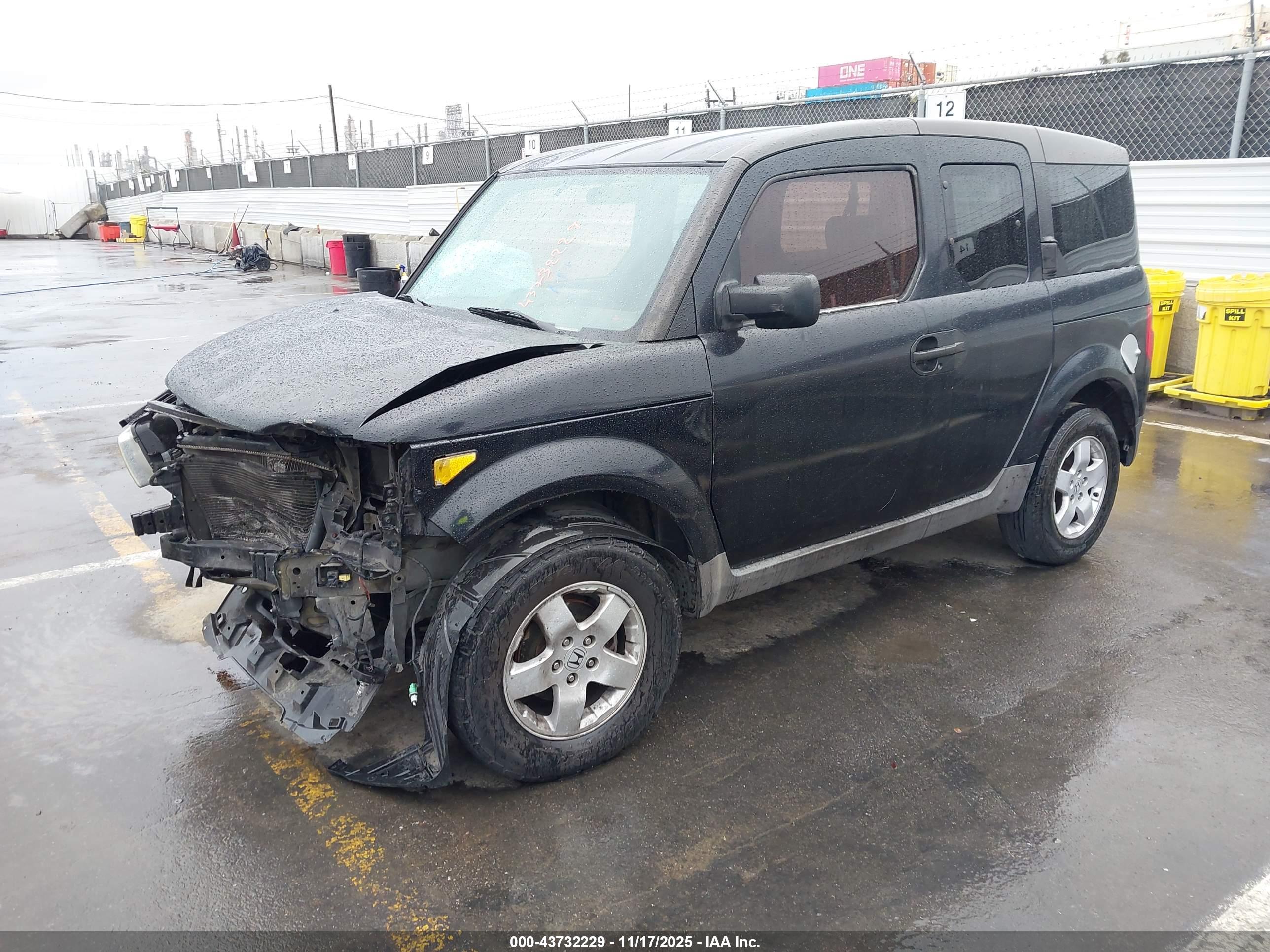 HONDA ELEMENT image 2