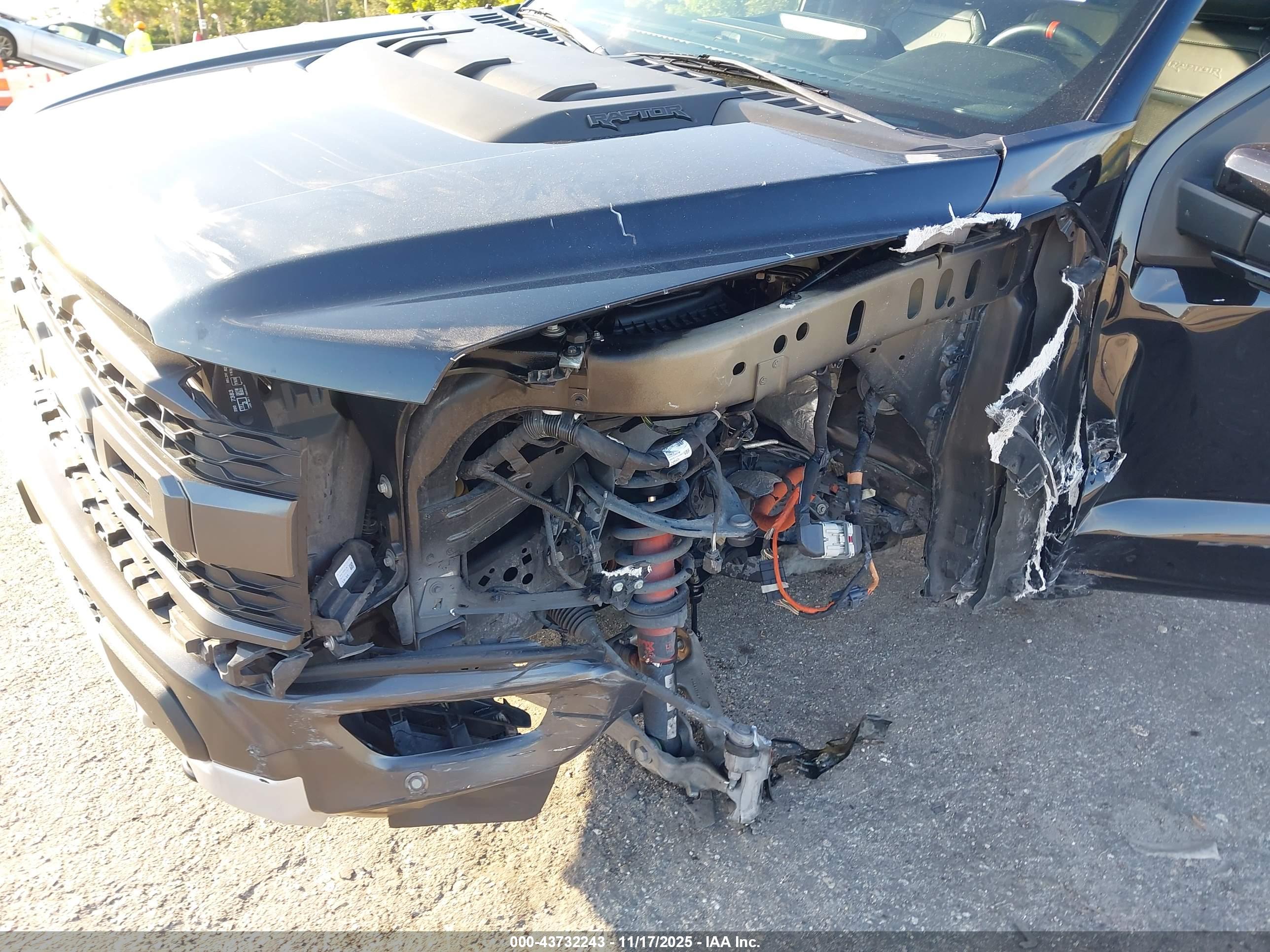 FORD F-150 image 6