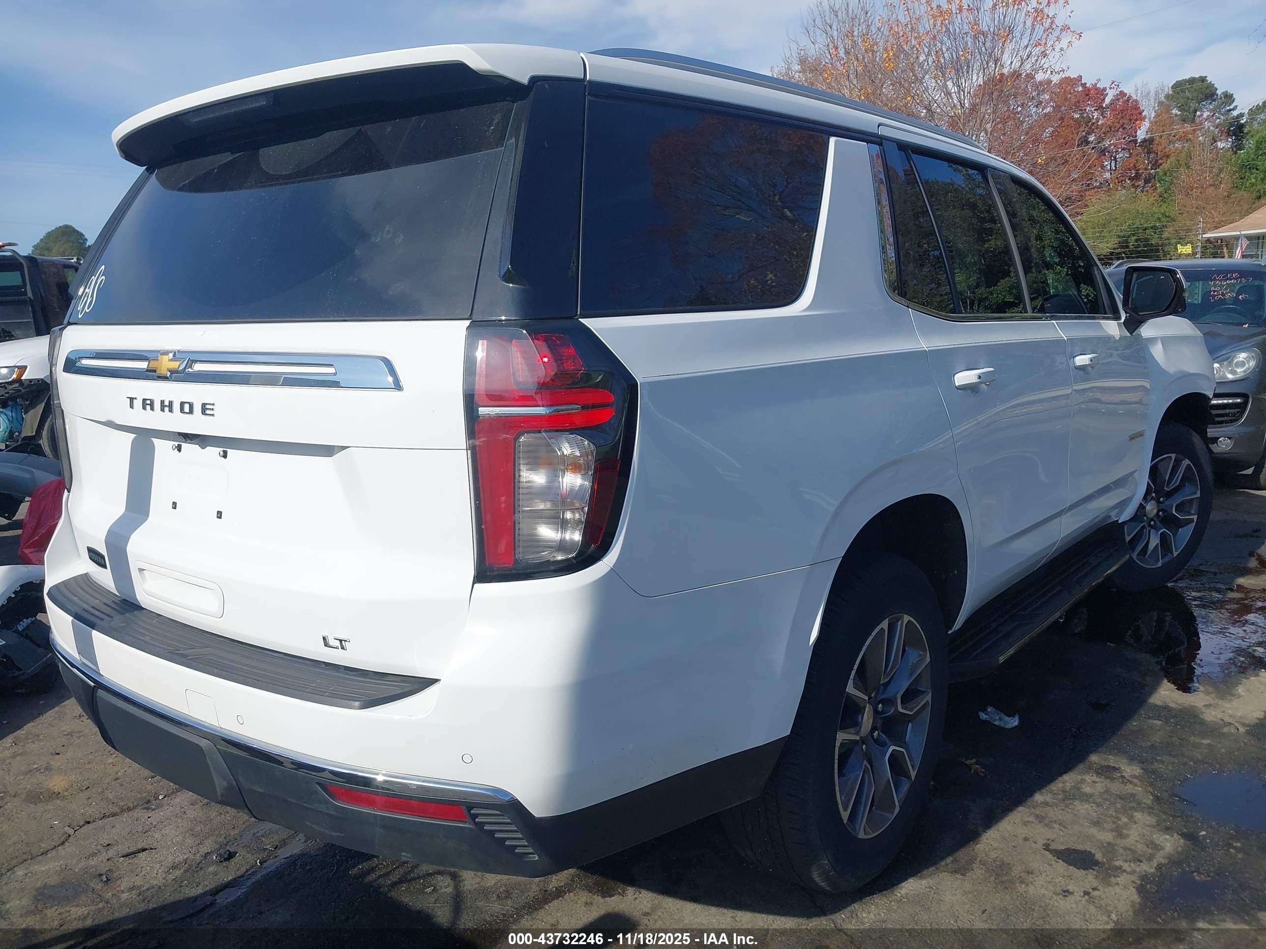 CHEVROLET TAHOE image 4