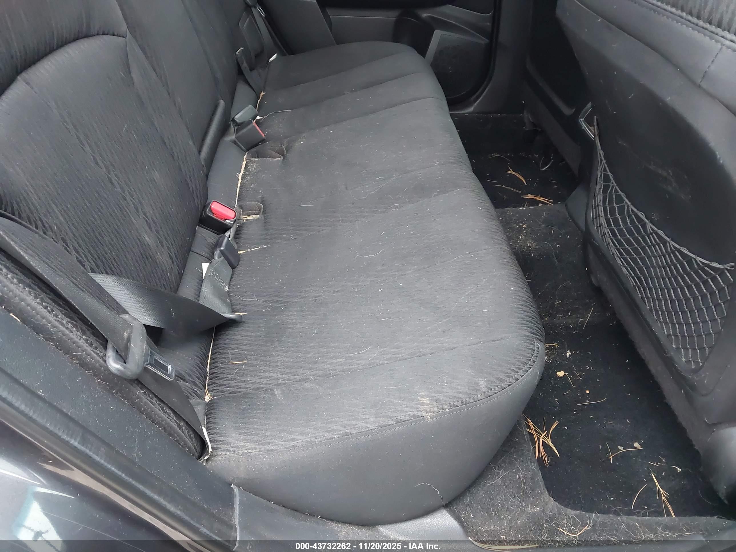 SUBARU OUTBACK image 8