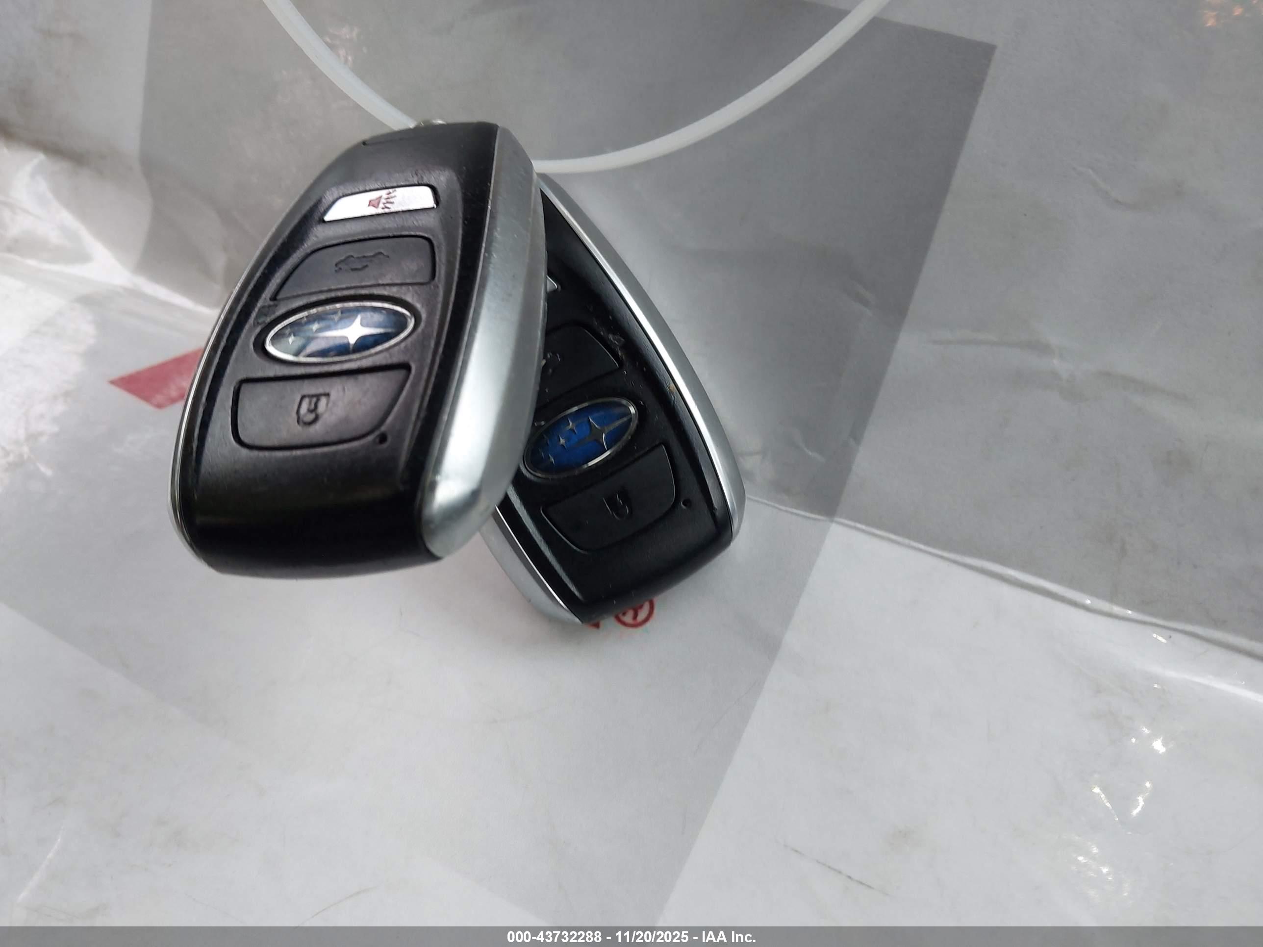 SUBARU OUTBACK image 11