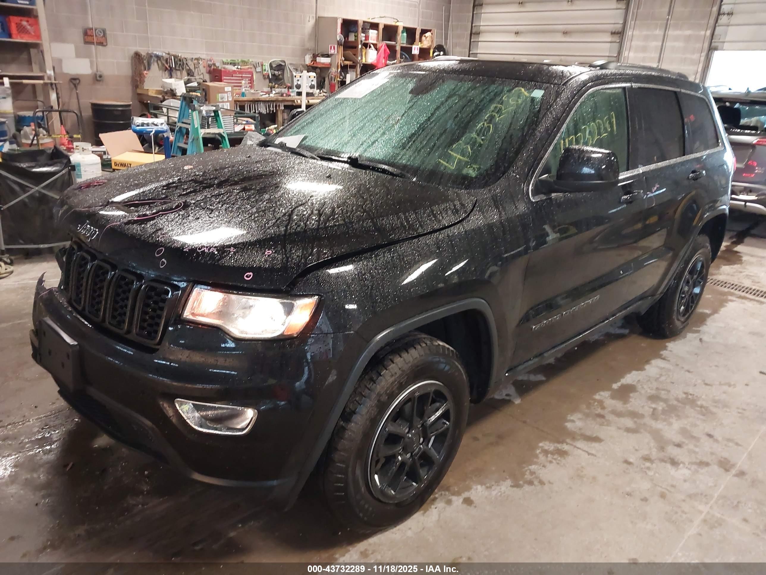 JEEP GRAND image 2