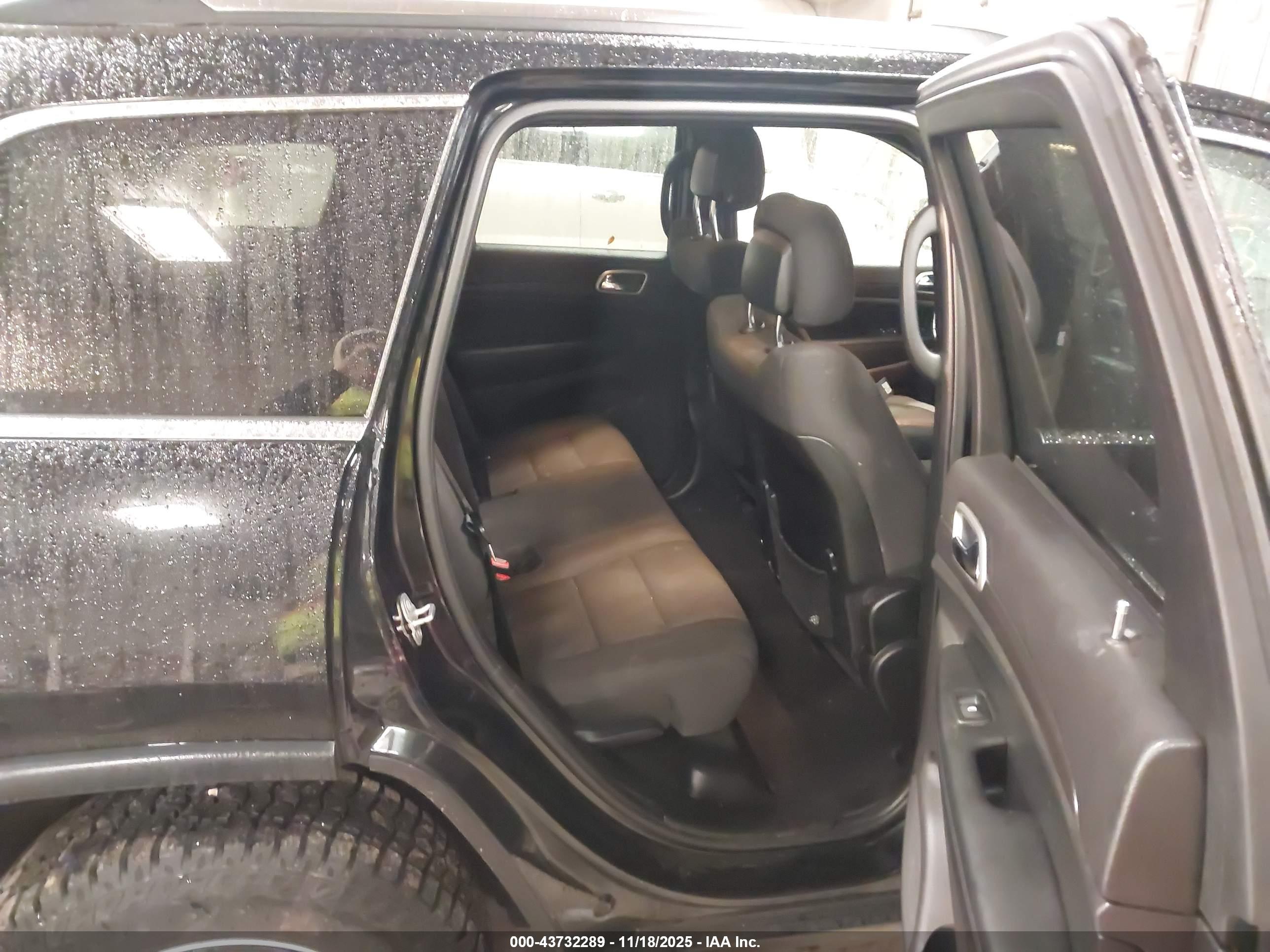 JEEP GRAND image 8