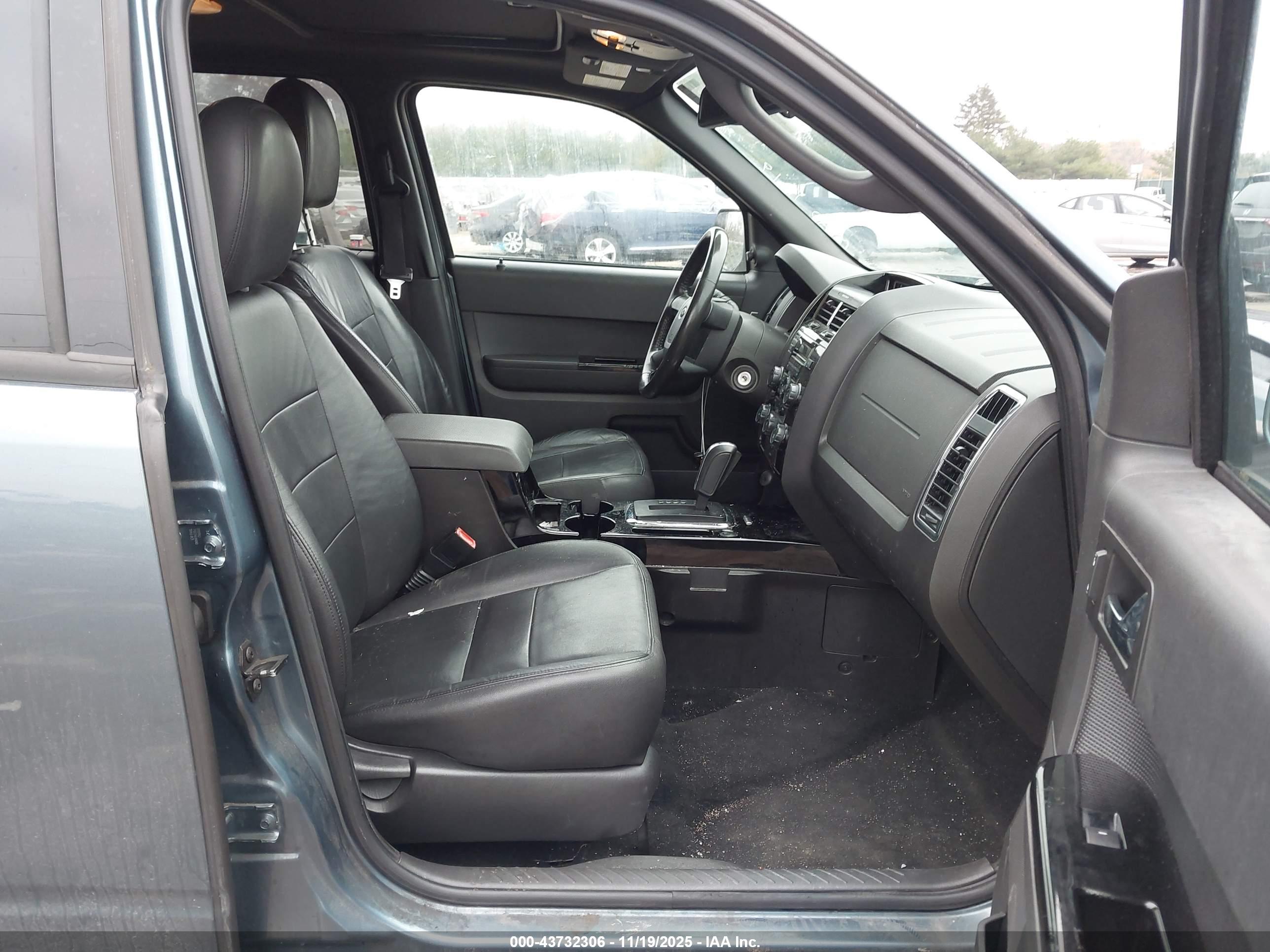 FORD ESCAPE image 5