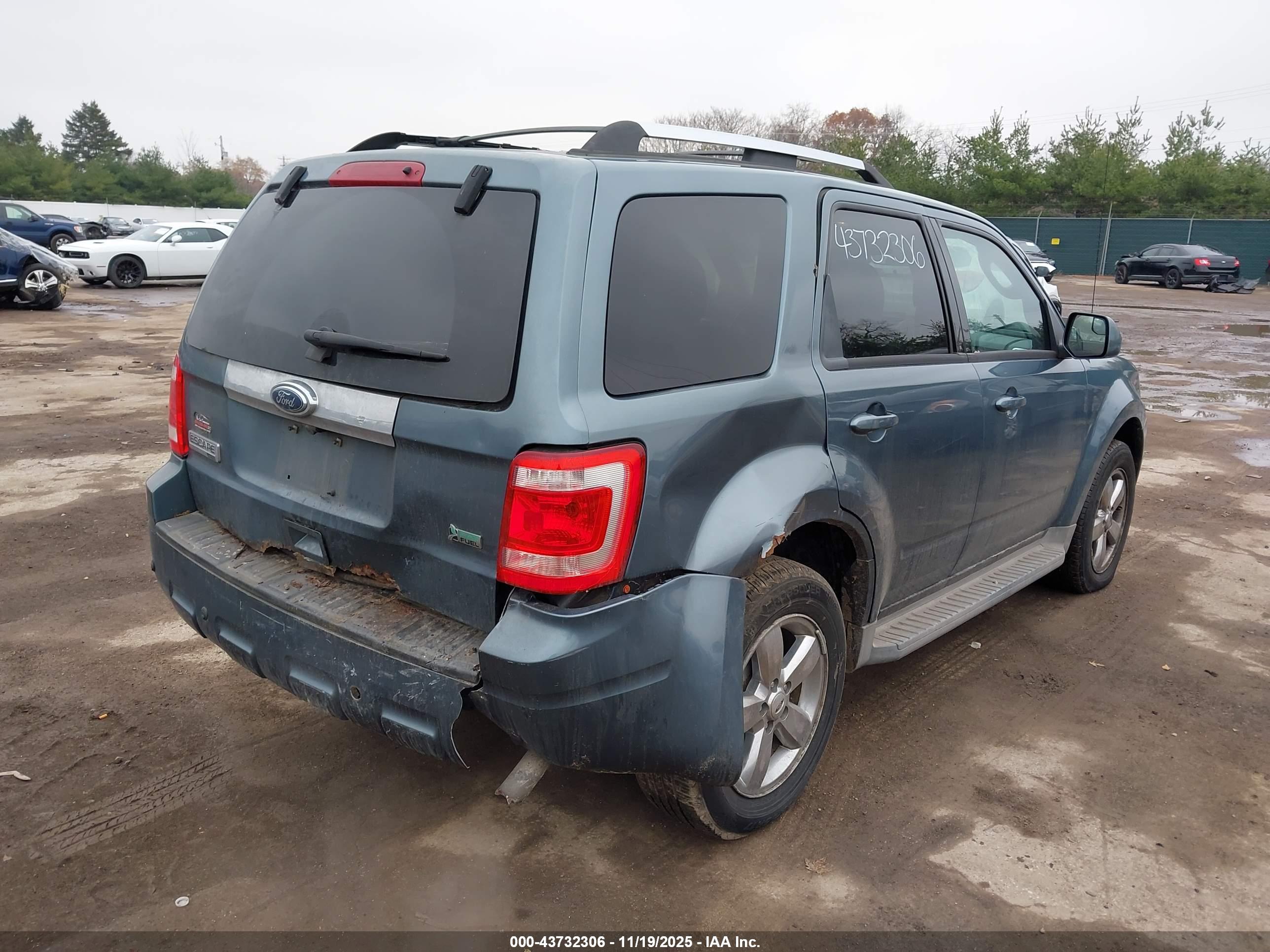 FORD ESCAPE image 6