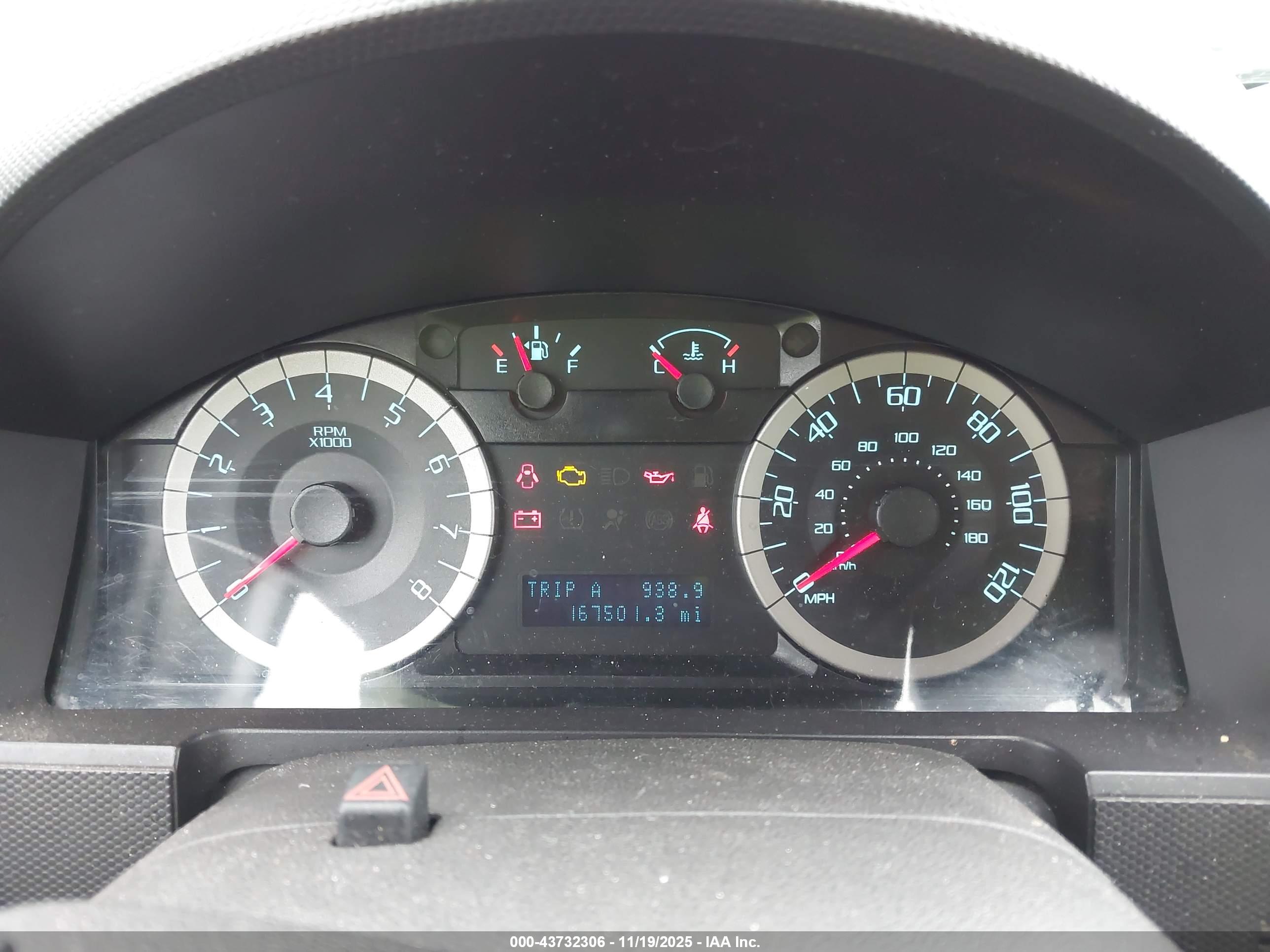 FORD ESCAPE image 7