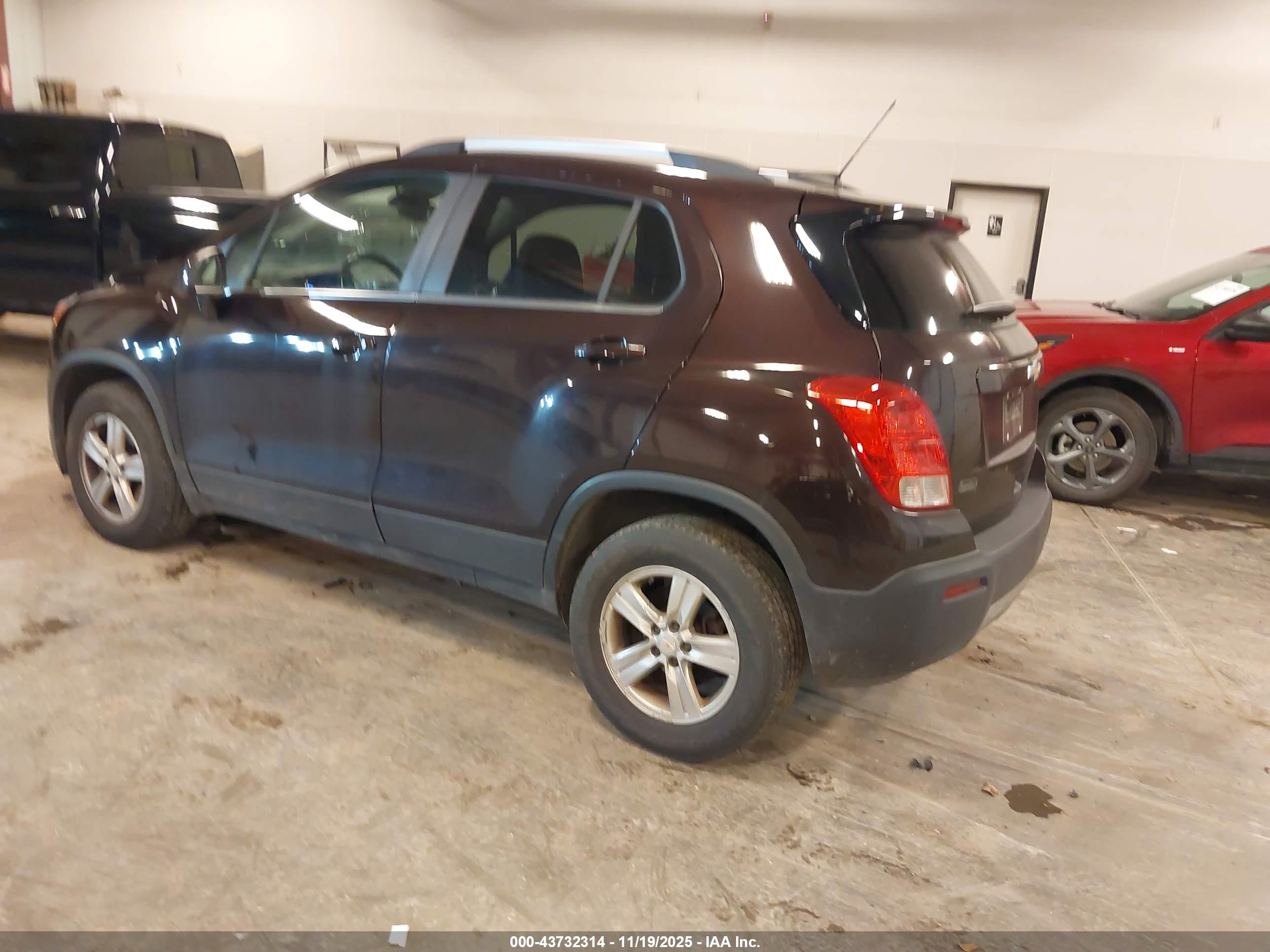 CHEVROLET TRAX image 3