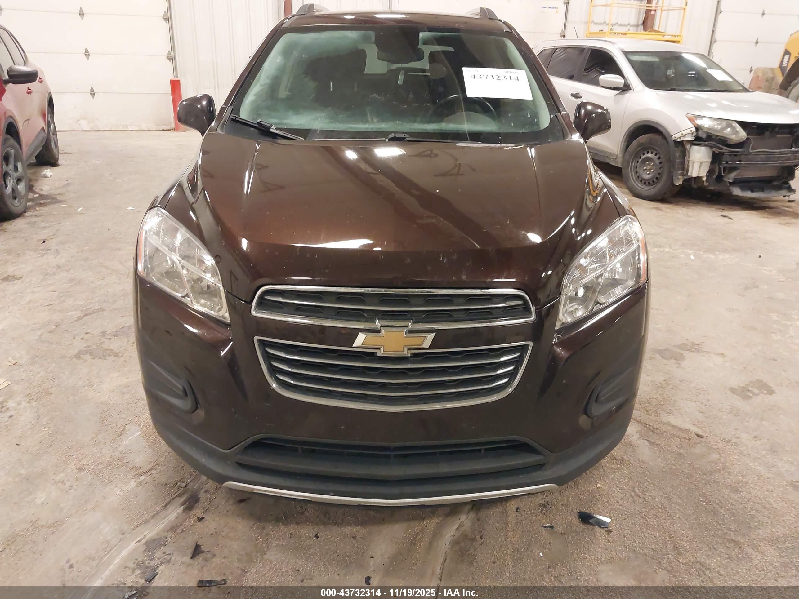 CHEVROLET TRAX image 6