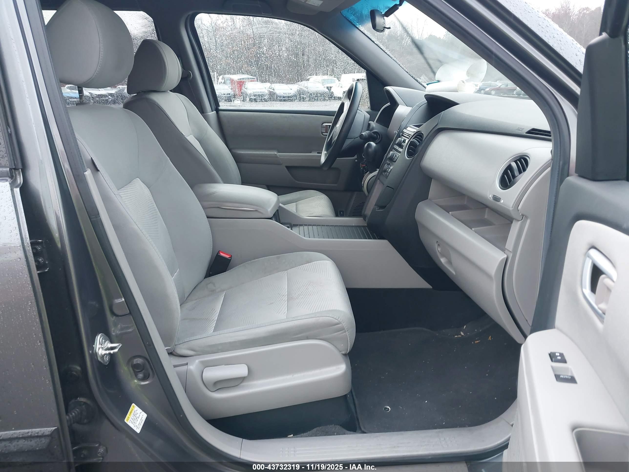 HONDA PILOT image 5