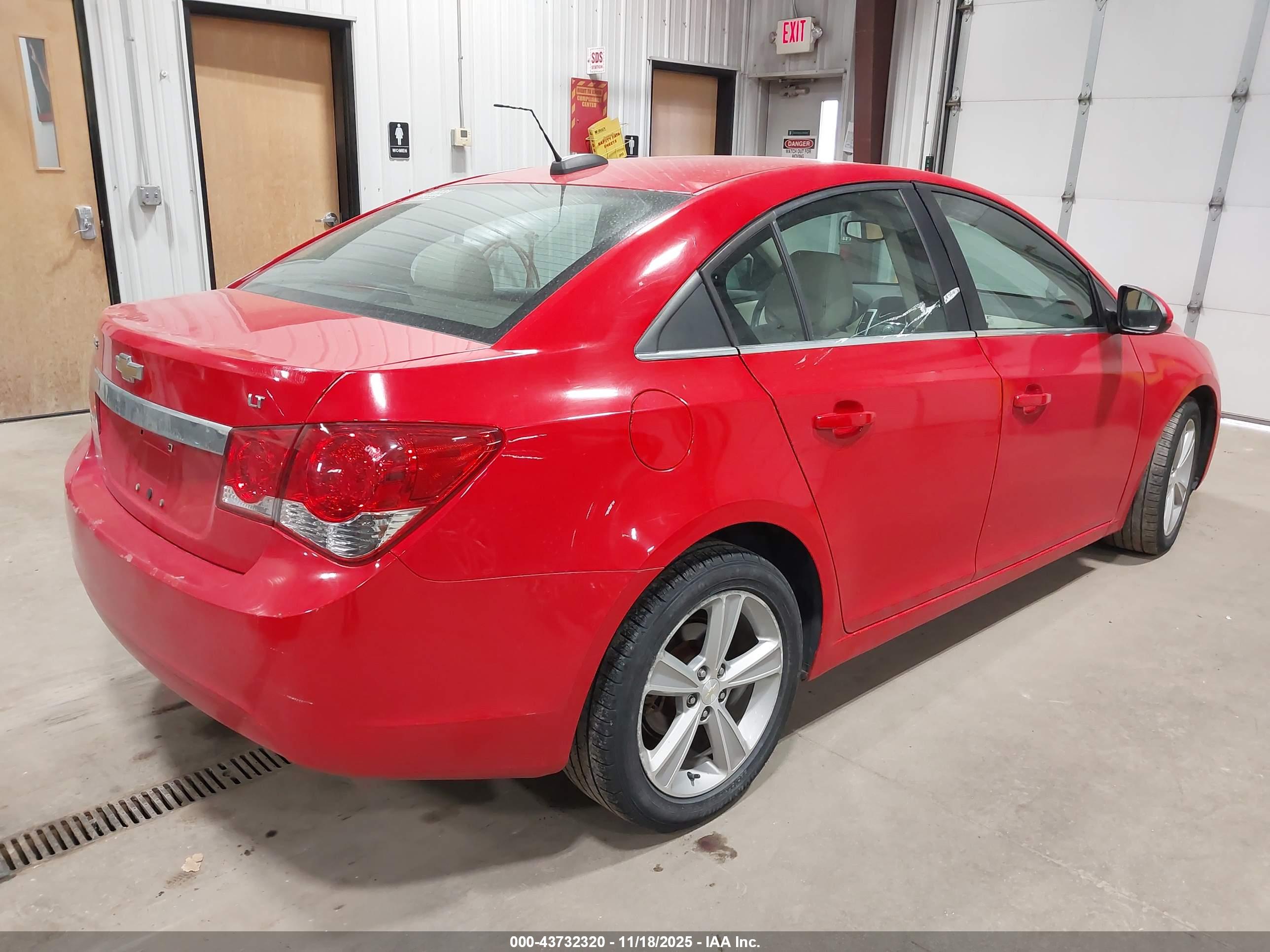 CHEVROLET CRUZE image 4