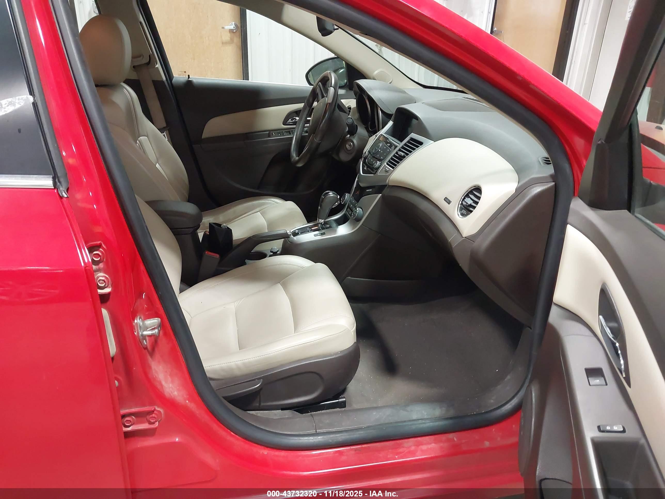 CHEVROLET CRUZE image 5